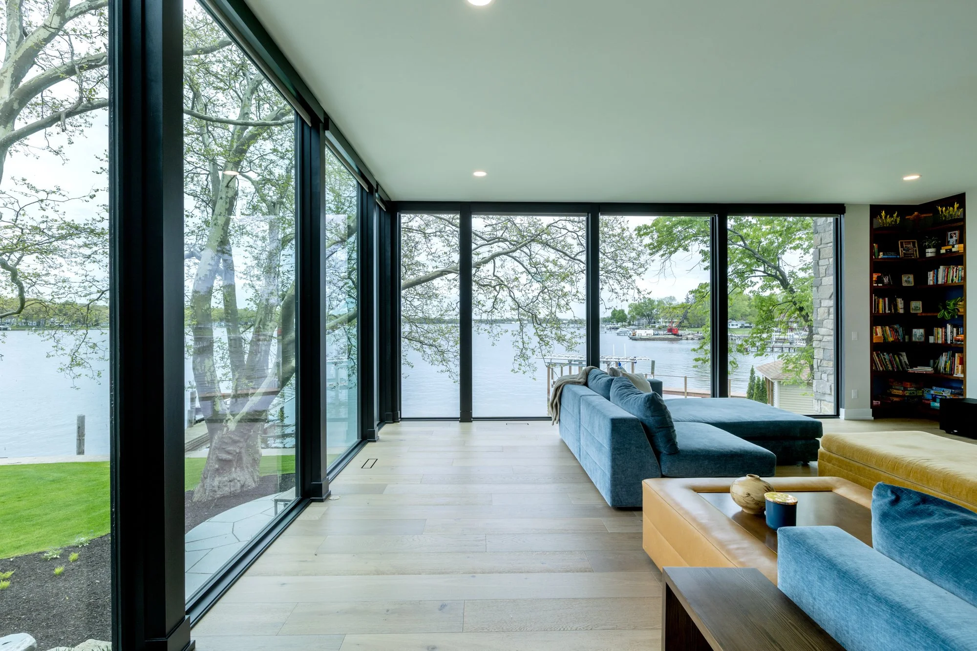 439 Brecado CT-132.jpg