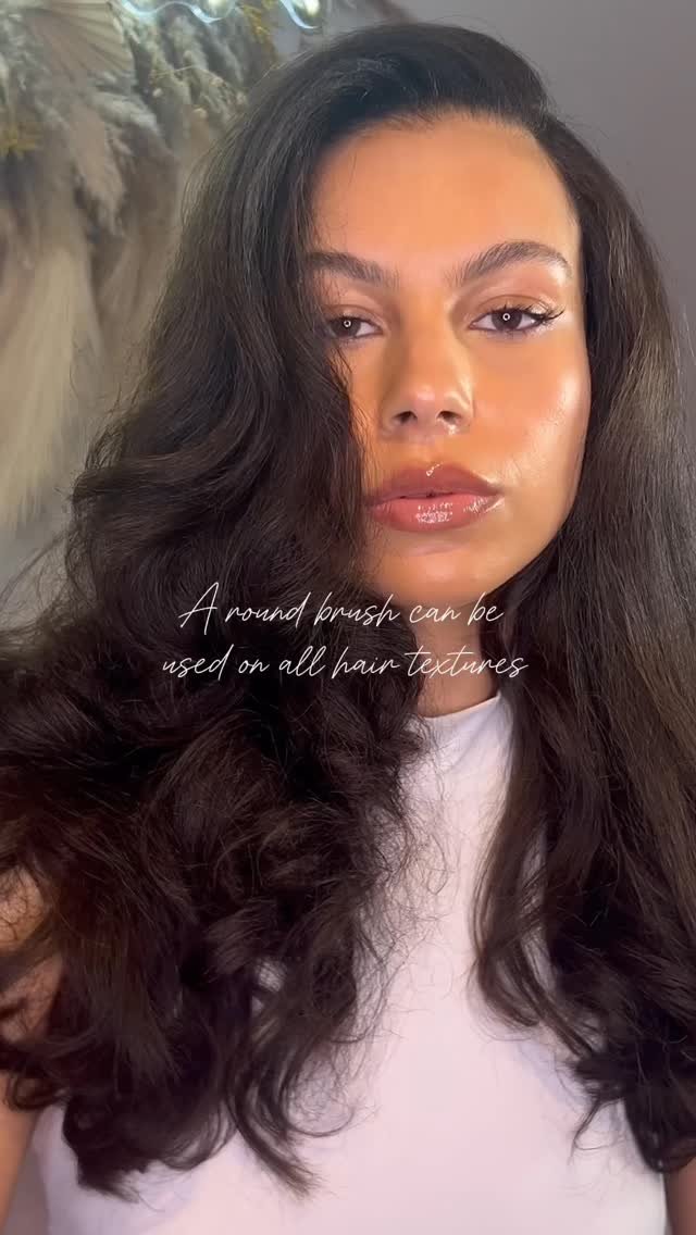 By Nasetia Round Brush Technique Works on
All Textures
With the By Nasetia round brush + silk press method, round brushing is no longer just for one type of hair.
It’s a game-changer for natural and textured hair
-giving you smooth, healthy,