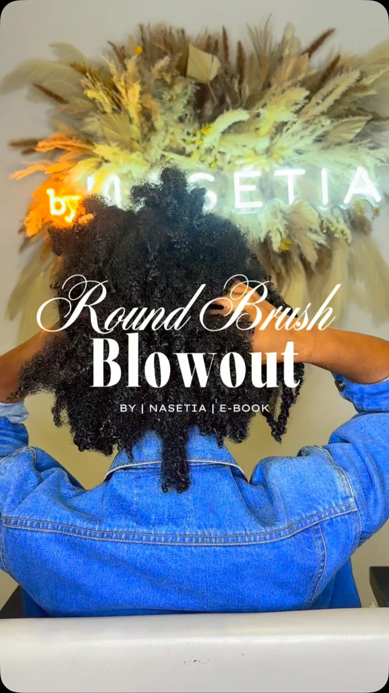 Her first blowout of the year ✨ I used the round brush method to stretch and smooth, then finished with a light flat iron pass for her trim. Healthy hair first, always 💇🏾‍♀️ #ByNasetia #RoundBrushRevolution #beforeandafter