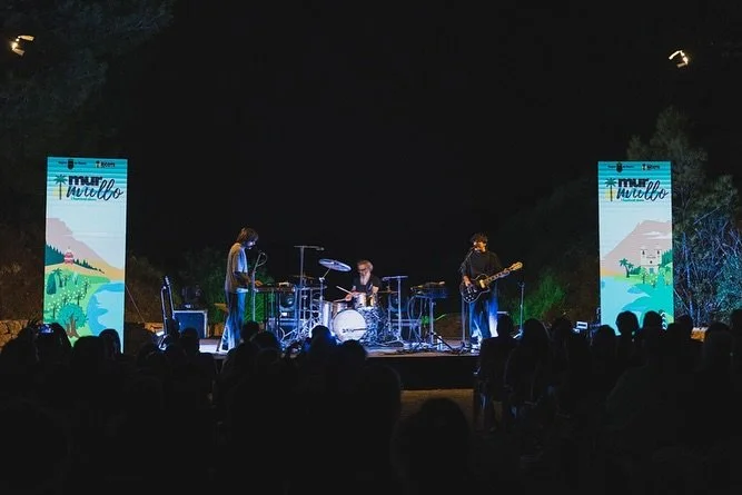 Mal compa&ntilde;ero del que intenta contar una experiencia es la hip&eacute;rbole. No por falsa, sino porque es m&aacute;s dif&iacute;cil de creer. Pero hay ocasiones en las que uno no puede m&aacute;s que agarrarse a lo que suena exagerado para des