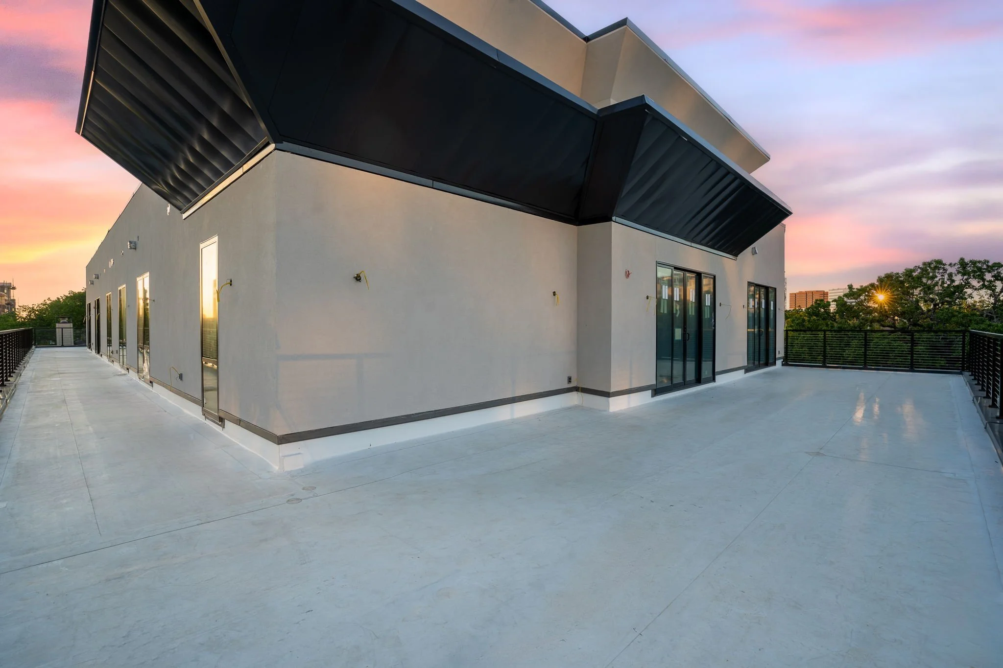 1-web-or-mls-3601 Routh St-1.jpg