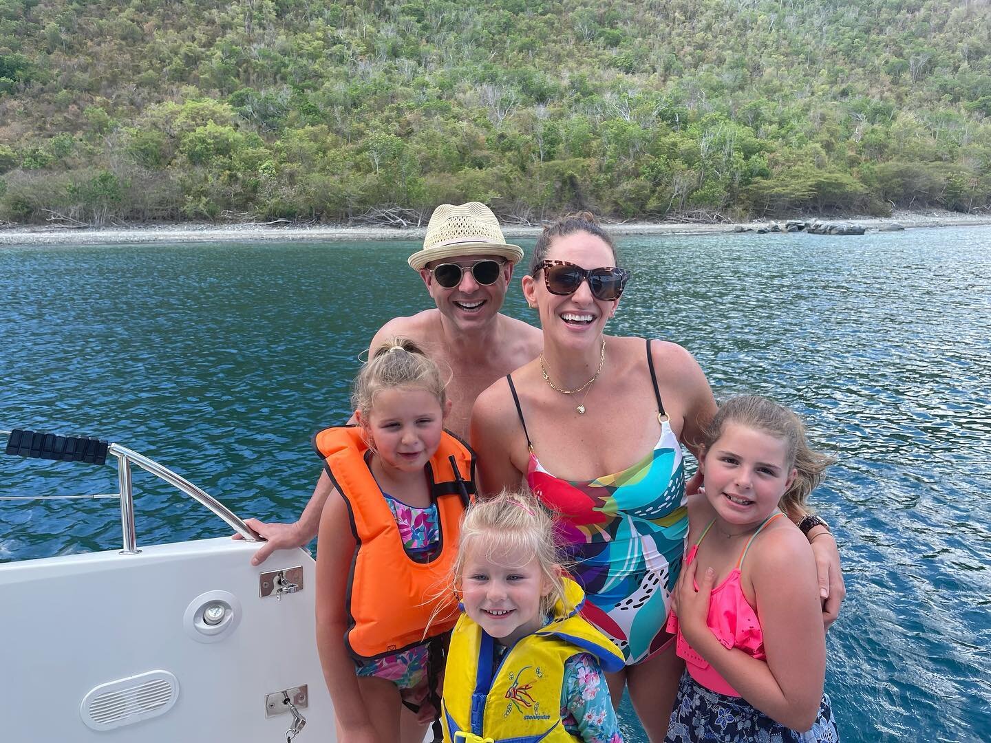 And that&rsquo;s a wrap! 🙌Final charter of the season &amp; it was an AWESOME one! ⛵️⛵️🙏🙏🙏 We had a blast with this adorable family from Kansas!👍Tomorrow we set sail for Saint Kitts! ⛵️⛵️🏝🏝🙌 

#ciaobellacharters #sailingcaribbean #privatechar