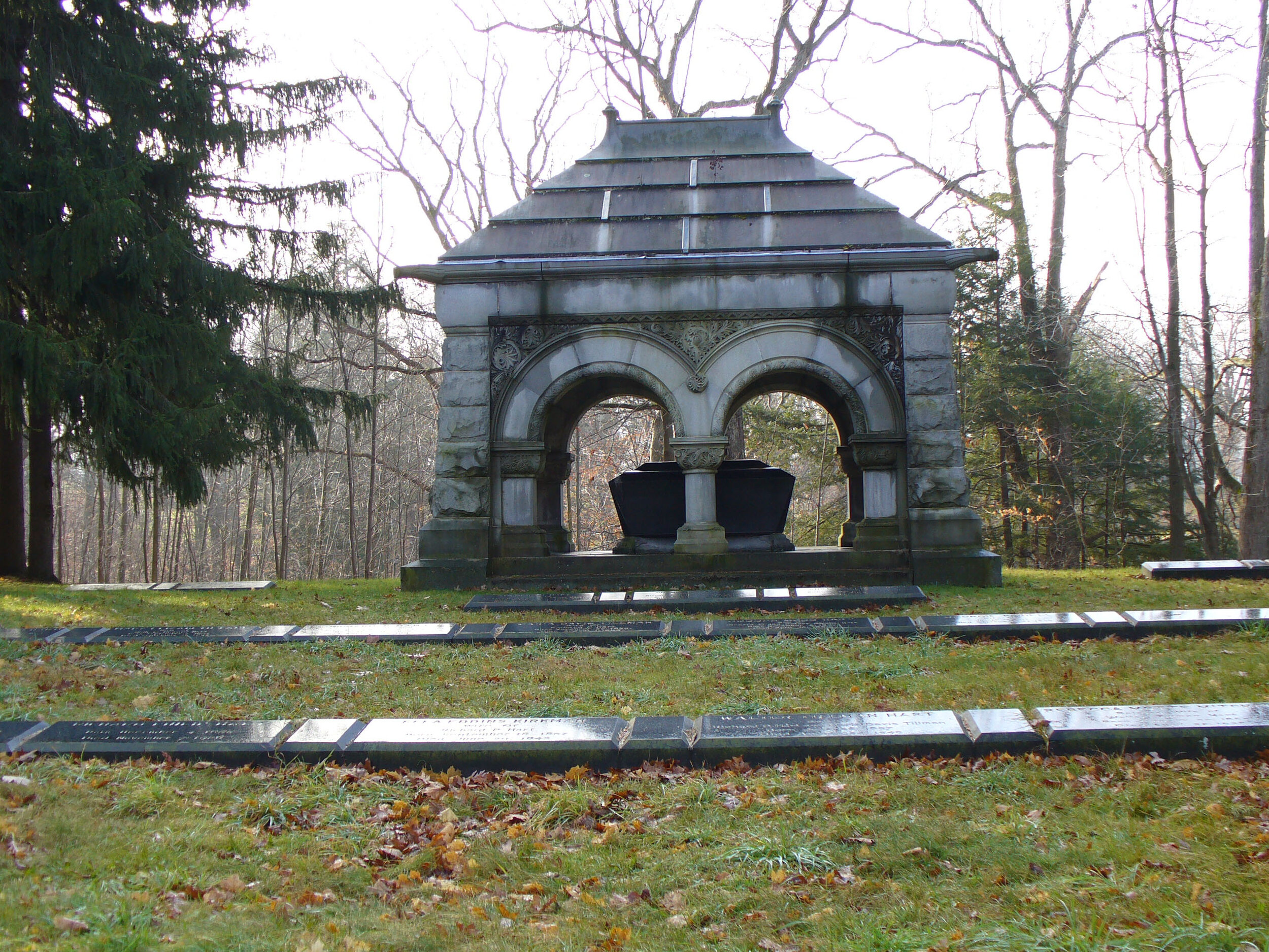 The Hart Cluett Howard Memorial