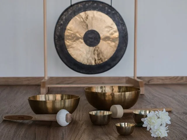 Sound Meditation in the Historic Earl Chapel