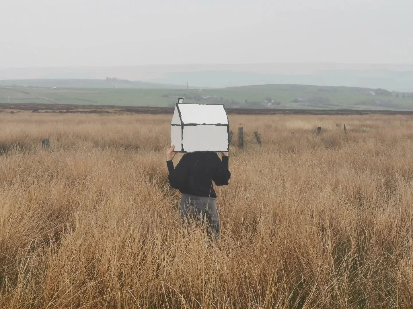 So happy to announce a very special event to mark the publication of 'Home is a place that visits me' by @arachnepress on Friday 26th September, 7pm to 9pm.

The booklet is a series of monoprints and poems exploring home, trauma and identity. It's fo