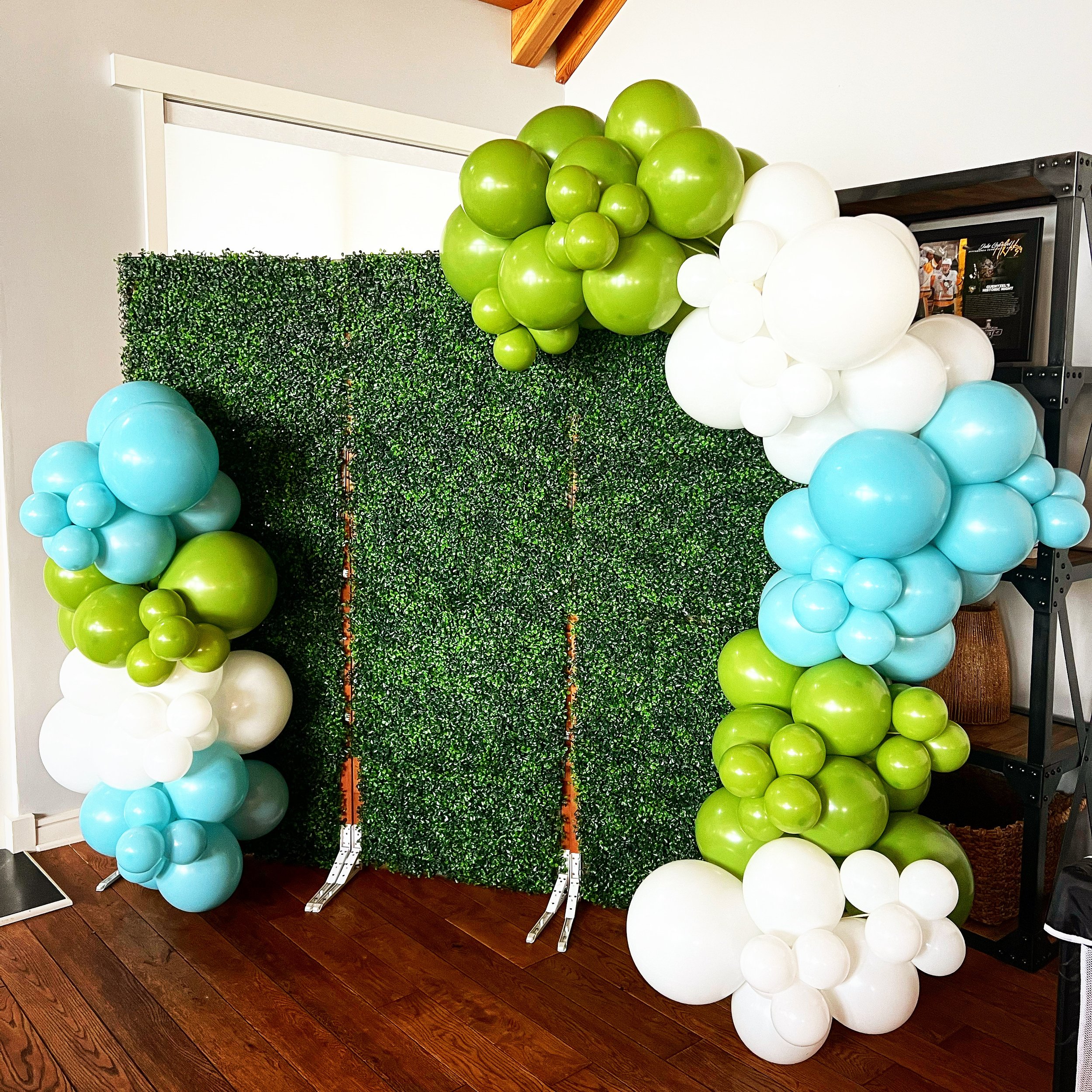 Balloon Garlands &amp; Balloon Clusters - Boxwood Rose - Minnesota, Wisconsin &amp; Florida