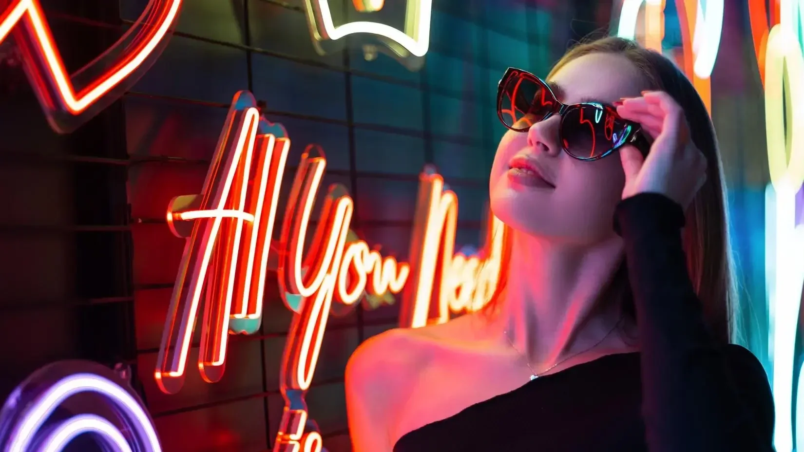 How to Use a Custom Neon Sign to Create a Branded Photo Wall at a Corporate Event