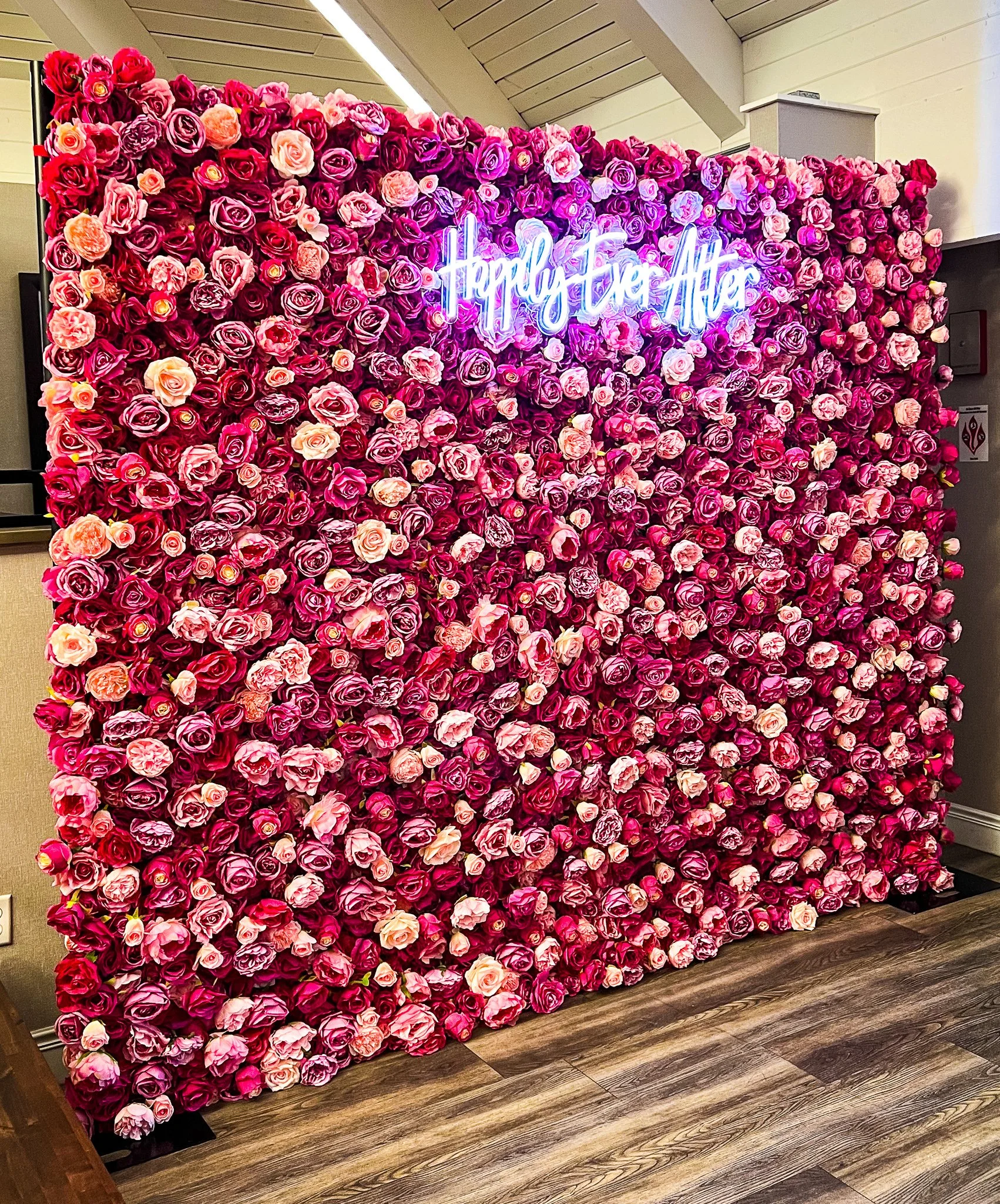 Floral Backdrop Rentals MN, WI, & IA — Boxwood Rose