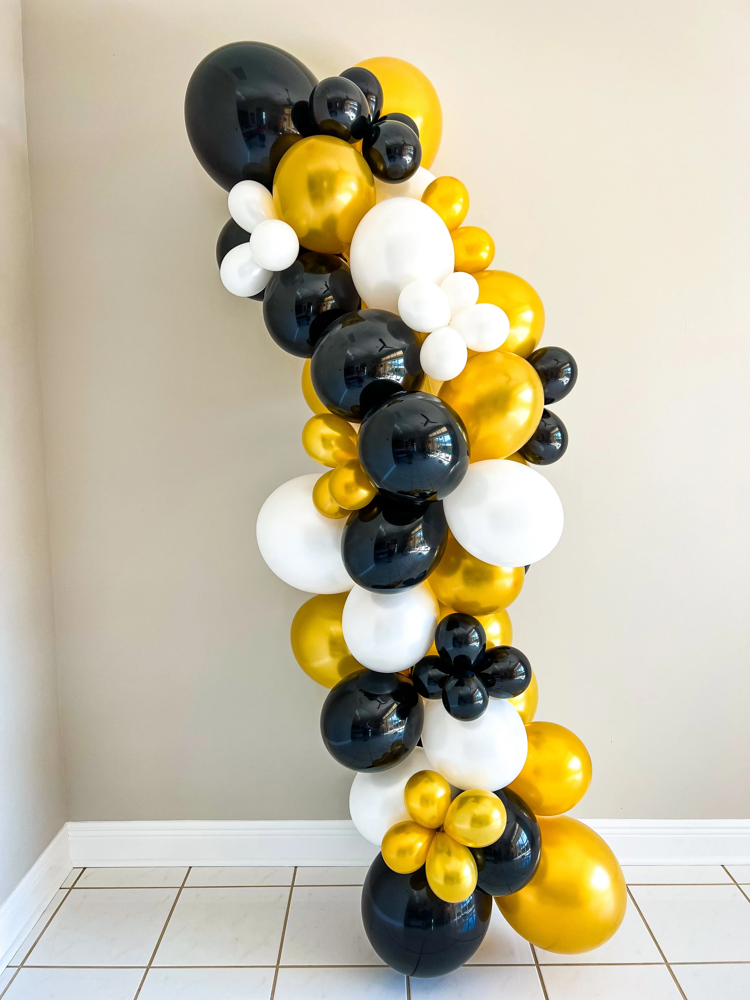 Luxury Balloon Garlands — Boxwood Rose