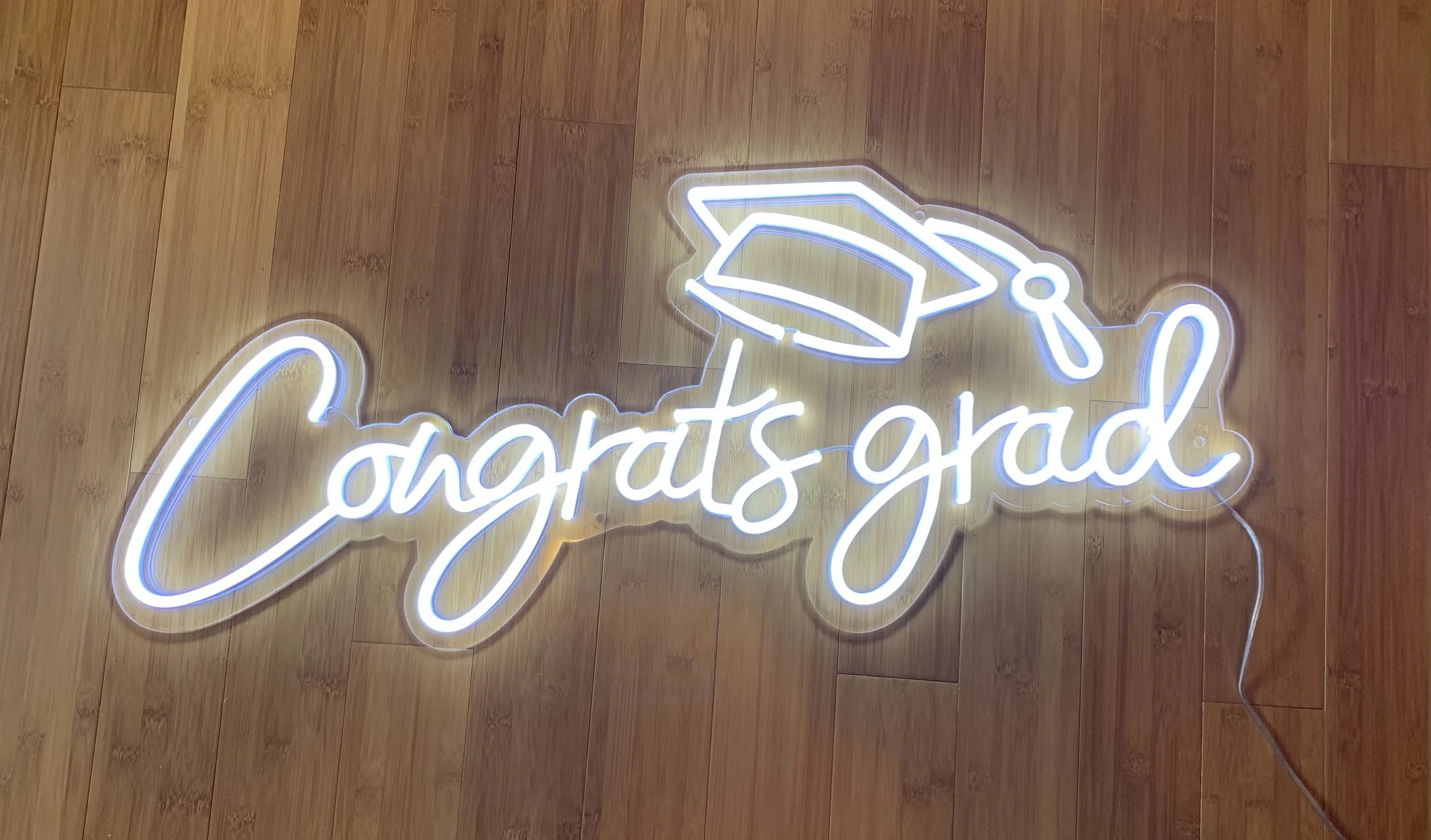 ‘Congrats grad’ Neon Sign Rental - MN & WI