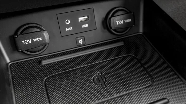 Use a USB charging port or the cigarette lighter socket to charge and power on your dash cam. A USB car charger will be required if utilizing the cigarette lighter socket. Simply plug in your dash cam's charging cable to turn on.