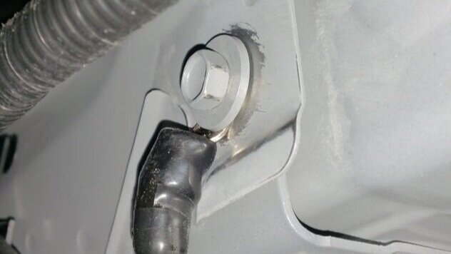 Image showing a ground point inside the car.