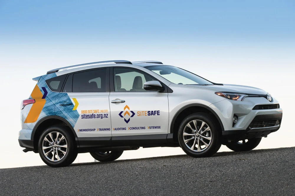 Building and vehicle signage