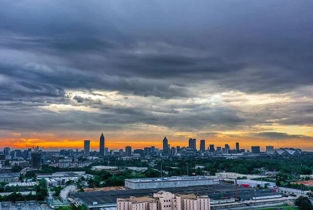 good morning from the west side looking downtown 🌇
.
. 
#architecture #architecturephotography #atlantasnaps #weloveatl  #photographylife #photooftheday #dronestagram #dji #djimavicpro #dronephotography #winter #discoveratlanta #atlantaga #streetpho