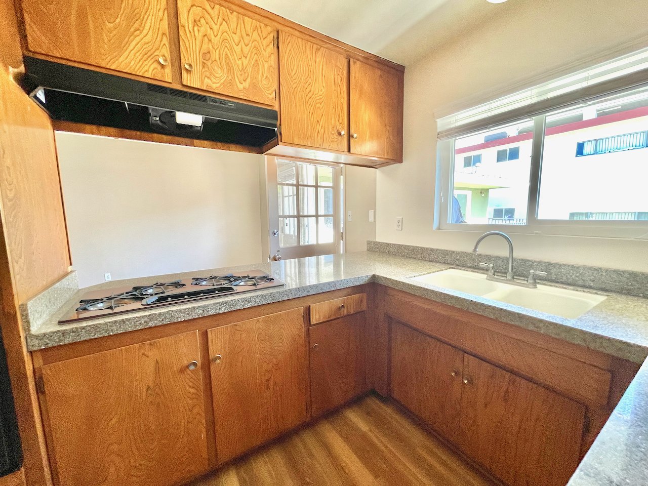 9_5305 Lorna St #F, Torrance, CA 90503_LINDSEY REALTY_FOR LEASE_FOR RENT.jpeg