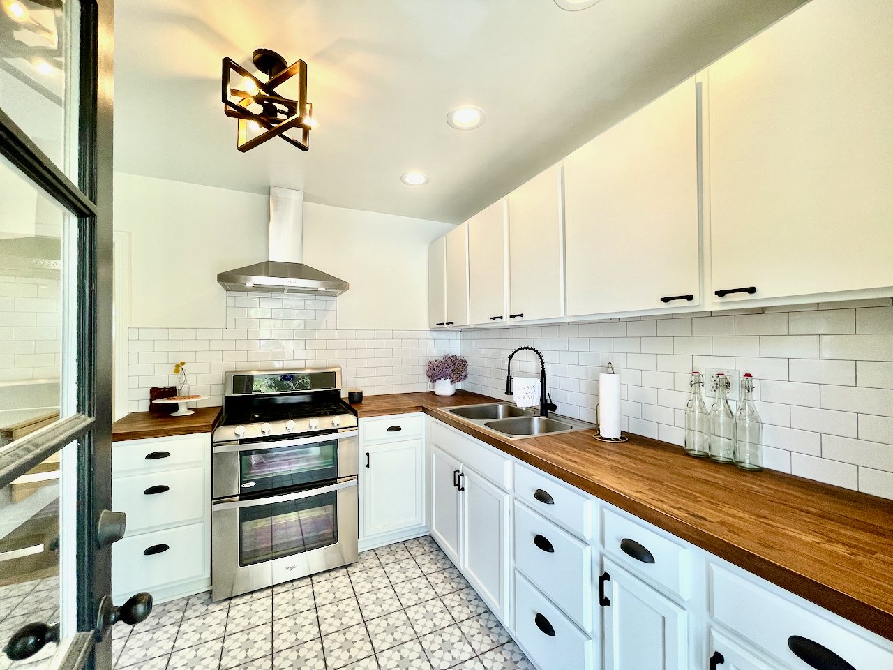10_9221 Laurel Ave, Whittier, CA 90605_ FOR LEASE_ FOR RENT_LINDSEY REALTY.jpeg