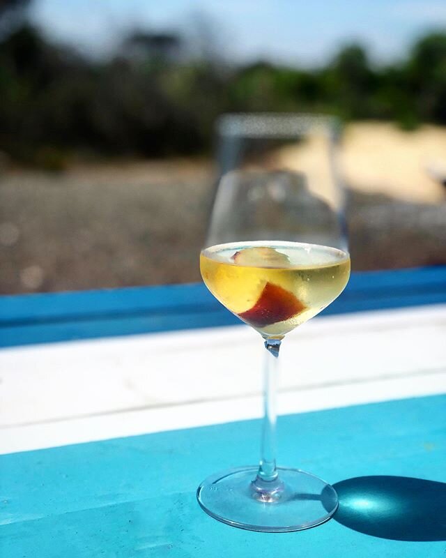 white wine + peach + beach =
Summer
.....in the absence of travel due to the pandemic, one can dream, and pretend, if only for a moment, of sipping a juicy glass of &ldquo;pesche fredde al vino bianco&rdquo; (cold peaches in white wine),
somewhere of