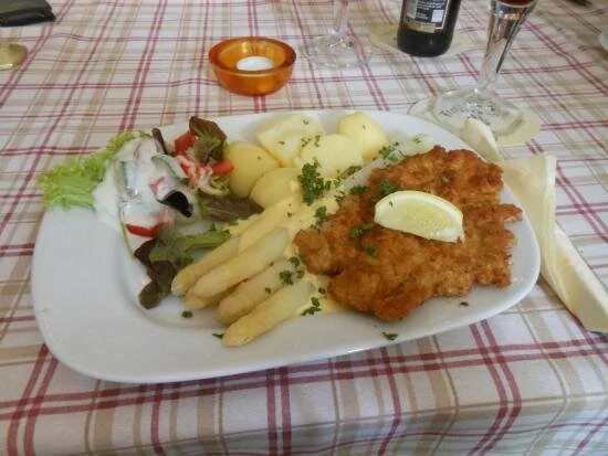 Spargelfest/Asparagus festival in Weiterstadt beim Bauer Lipp