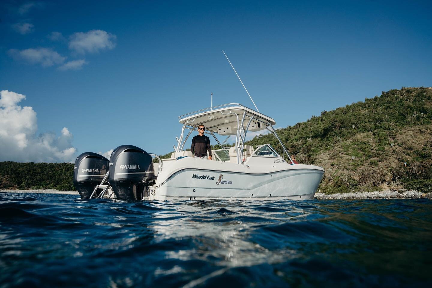 Just another day in the office. 

📷 @sarahbswan 

#charter #charterboat #vacation #usvi #vi #bvi #stjohn #stthomas #visitusvi #vacationgoals #passionpassport #caribbean #caribbeanvacation #boating #worldcat #virginislands #yamahaoutboards #explore-m