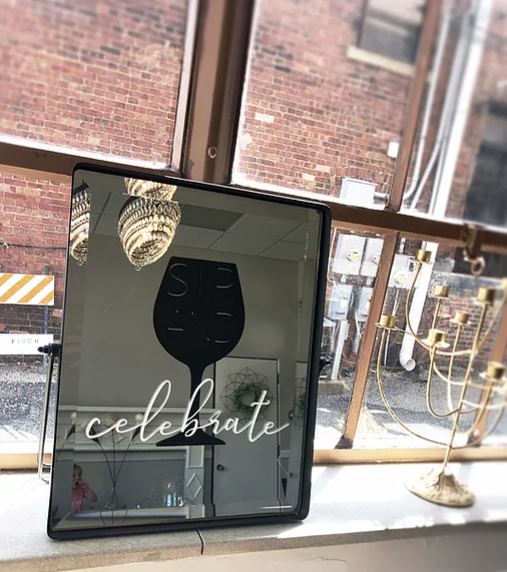 Black Metal Mirror.PNG