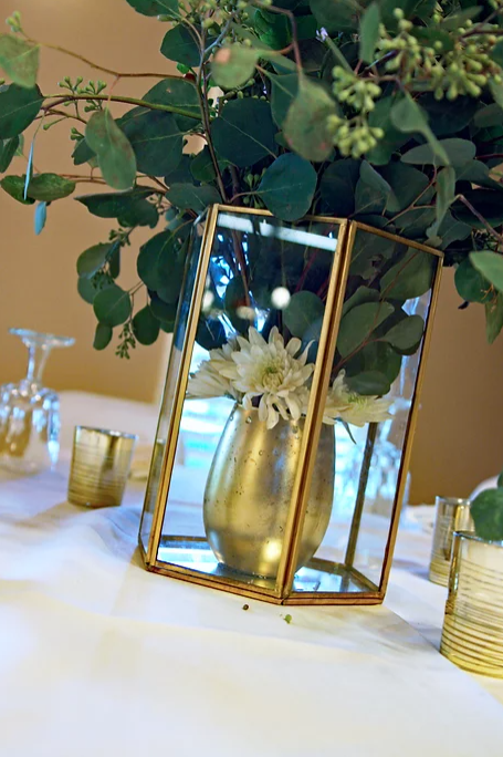 Gold Hexagon Lantern 3.PNG