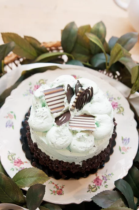 Vintage China Plates 2.PNG