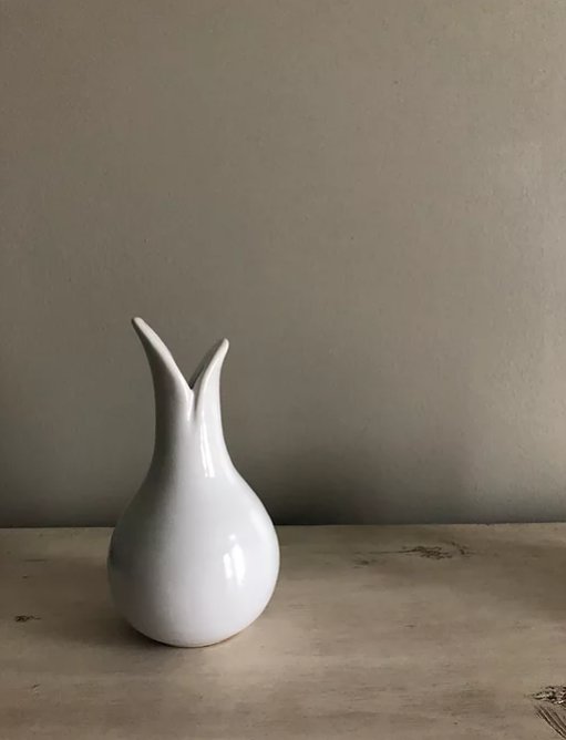 White Tulip Bud Vase.PNG