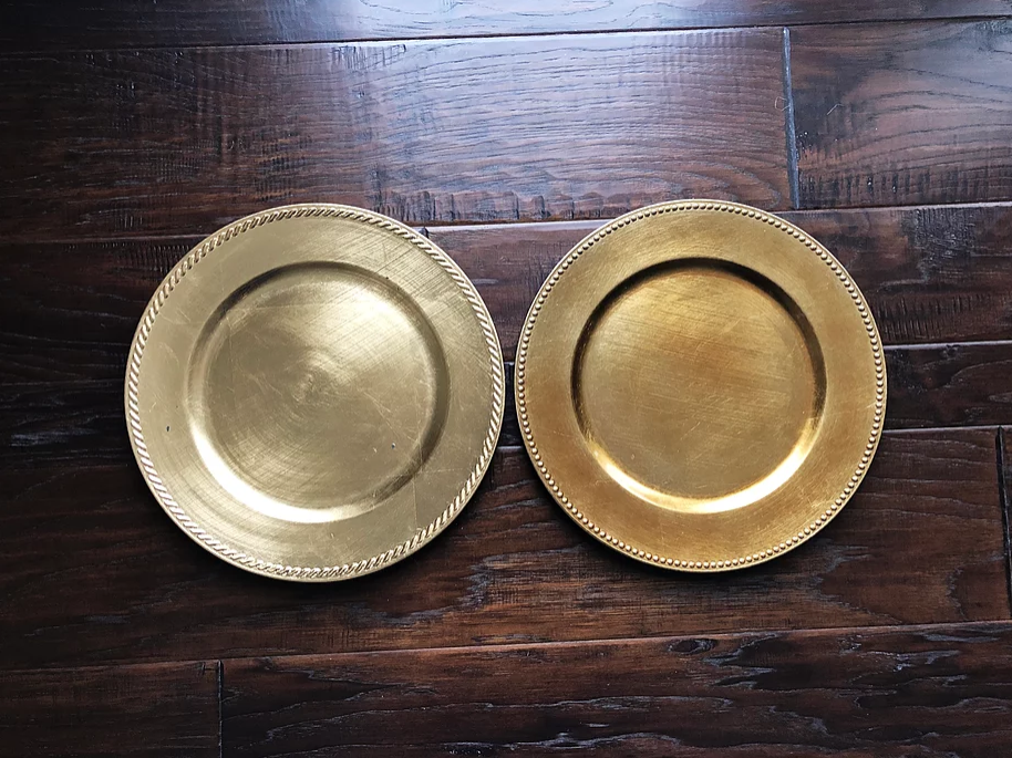 Gold Charger Plates 3.PNG