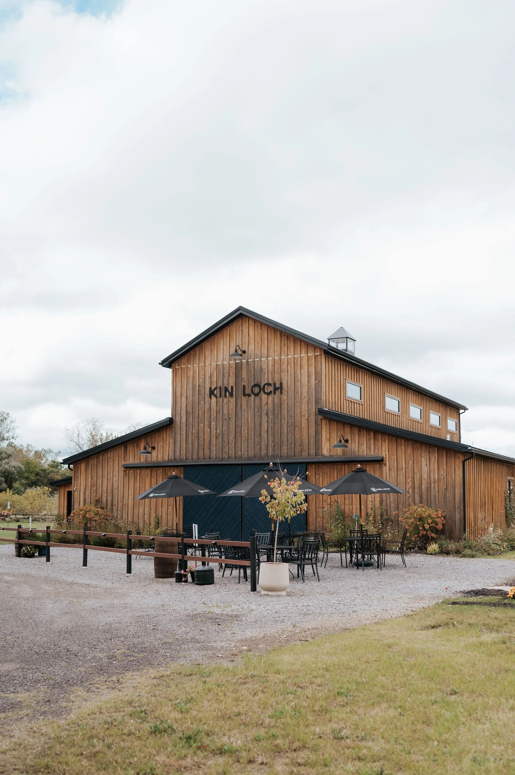 September Wedding at Kin Loch Farmstead Cambria NY - Autumn Wedding Kin Loch Farmstead - Wedding florists in Buffalo NY