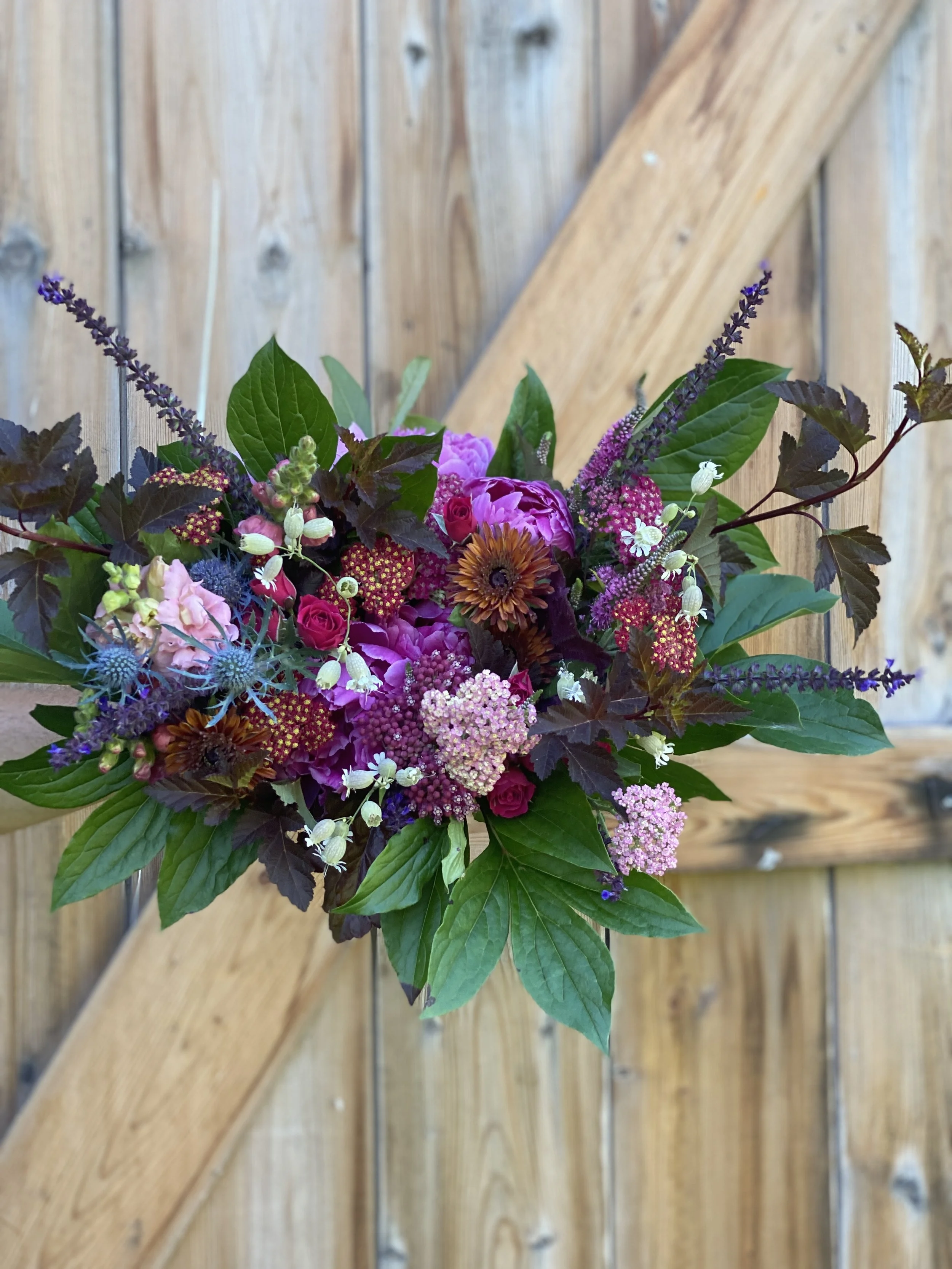 Wedding florist in Buffalo NY - WNY Weddings - Wedding floral buffalo NY - Wedding flowers near me - Sustainable wedding flowers Buffalo NY