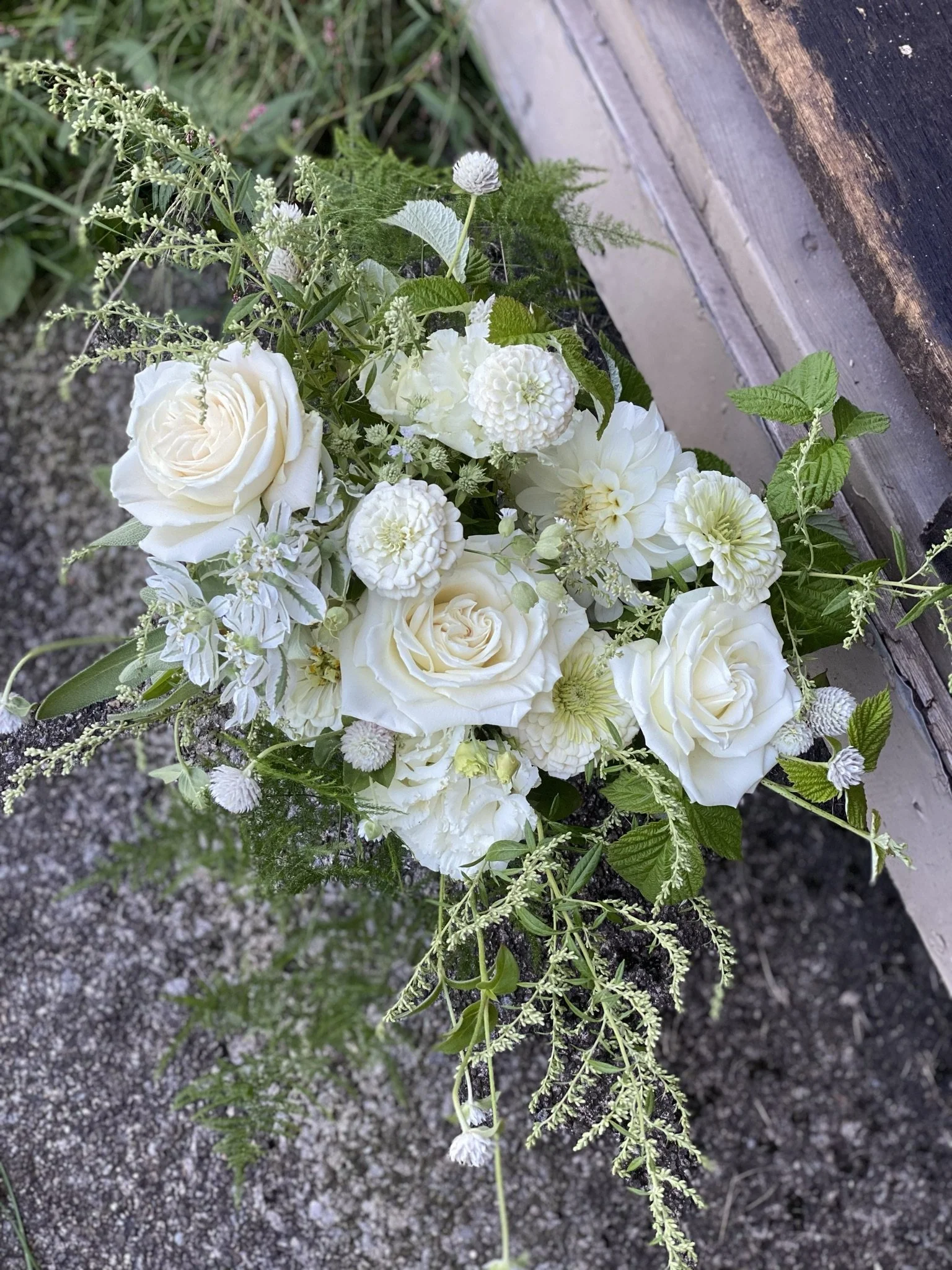 Wedding florist in Buffalo NY - WNY Weddings - Wedding floral buffalo NY - Wedding flowers near me - Sustainable wedding flowers Buffalo NY
