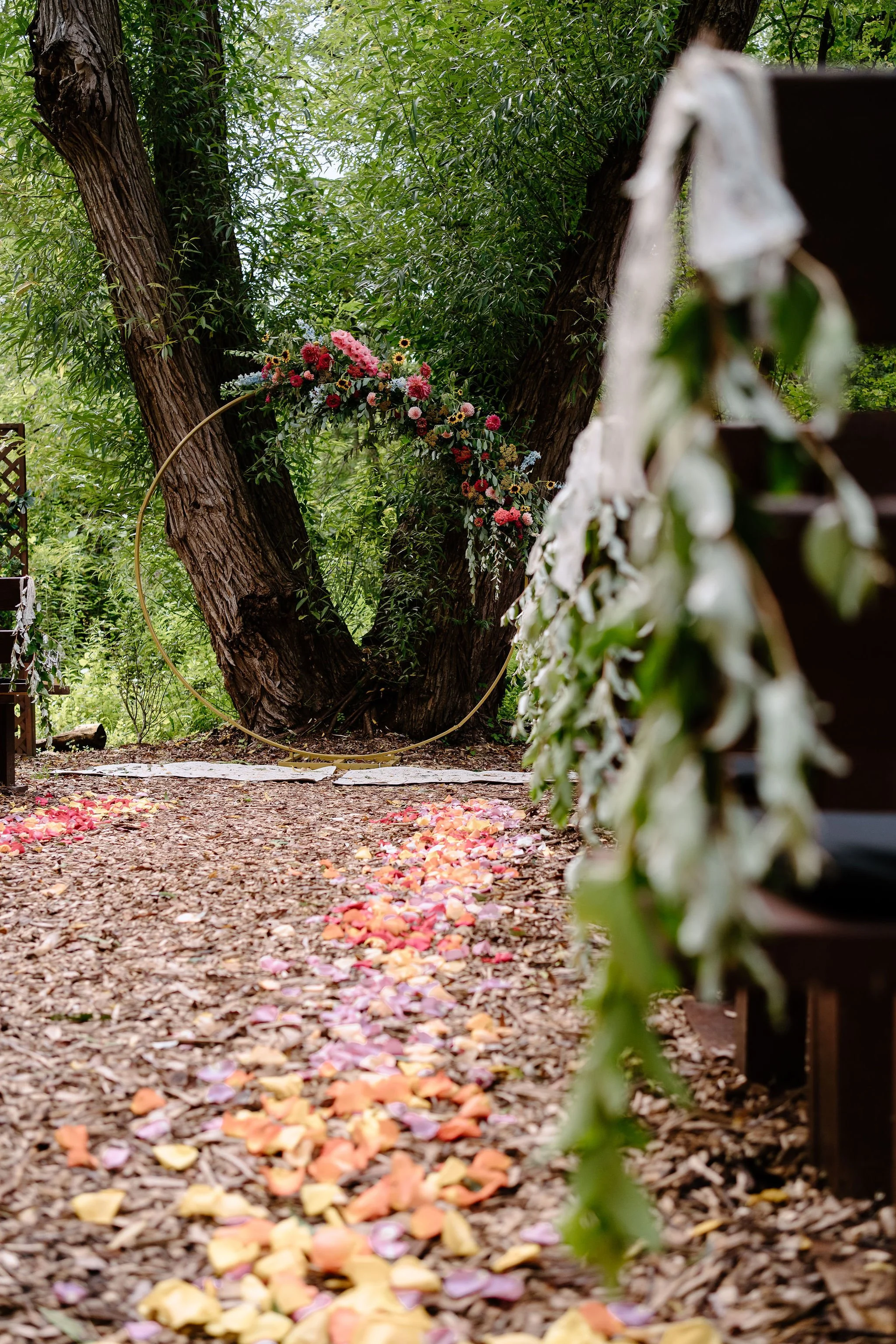 Wedding at Kin Loch Farmstead Cambria NY - Buffalo NY Wedding Florists - Florists in Buffalo NY - Wildflower wedding inspiration