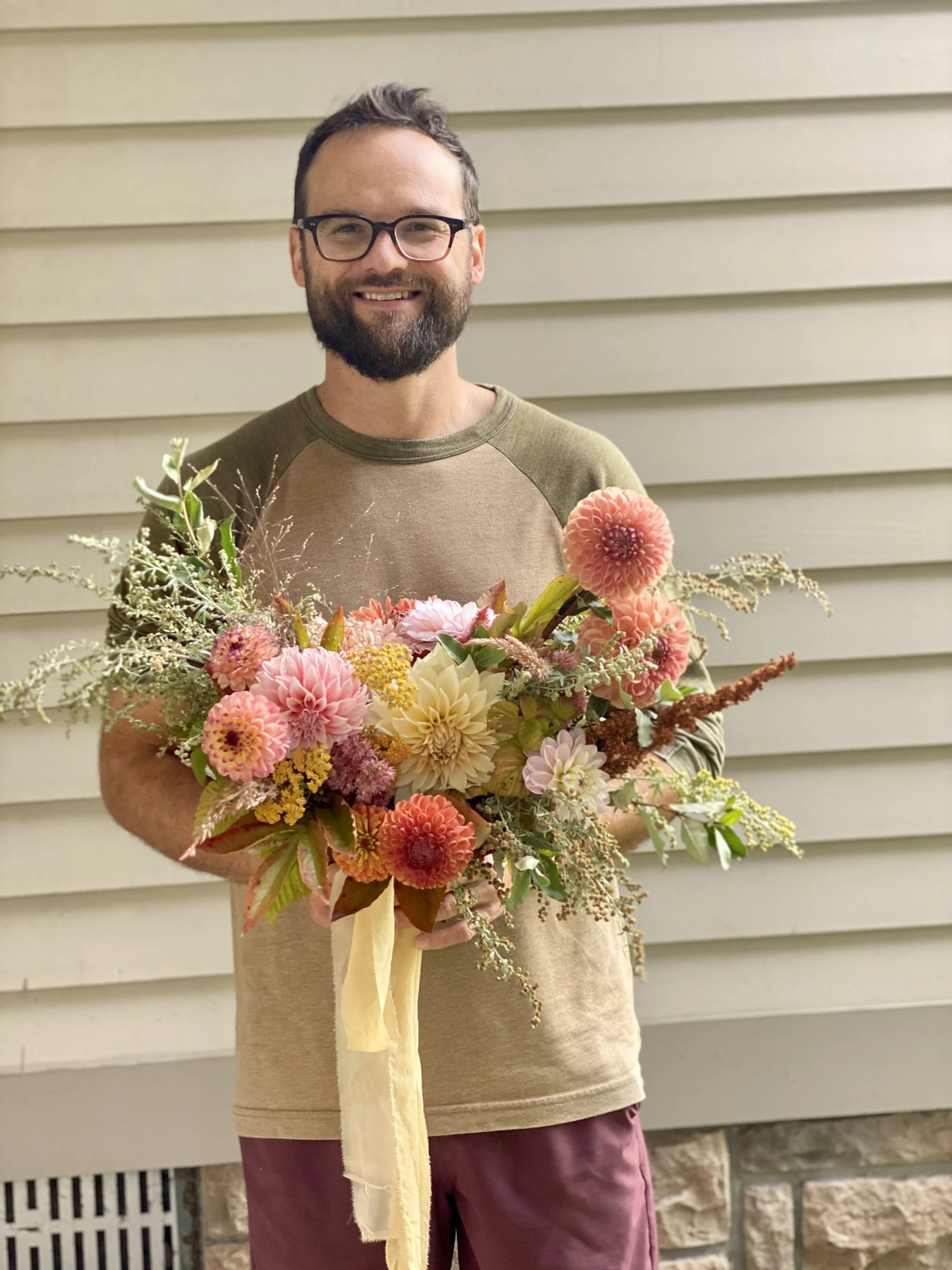 Wedding florist in Buffalo NY - WNY Weddings - Wedding floral buffalo NY - Wedding flowers near me - Sustainable wedding flowers Buffalo NY