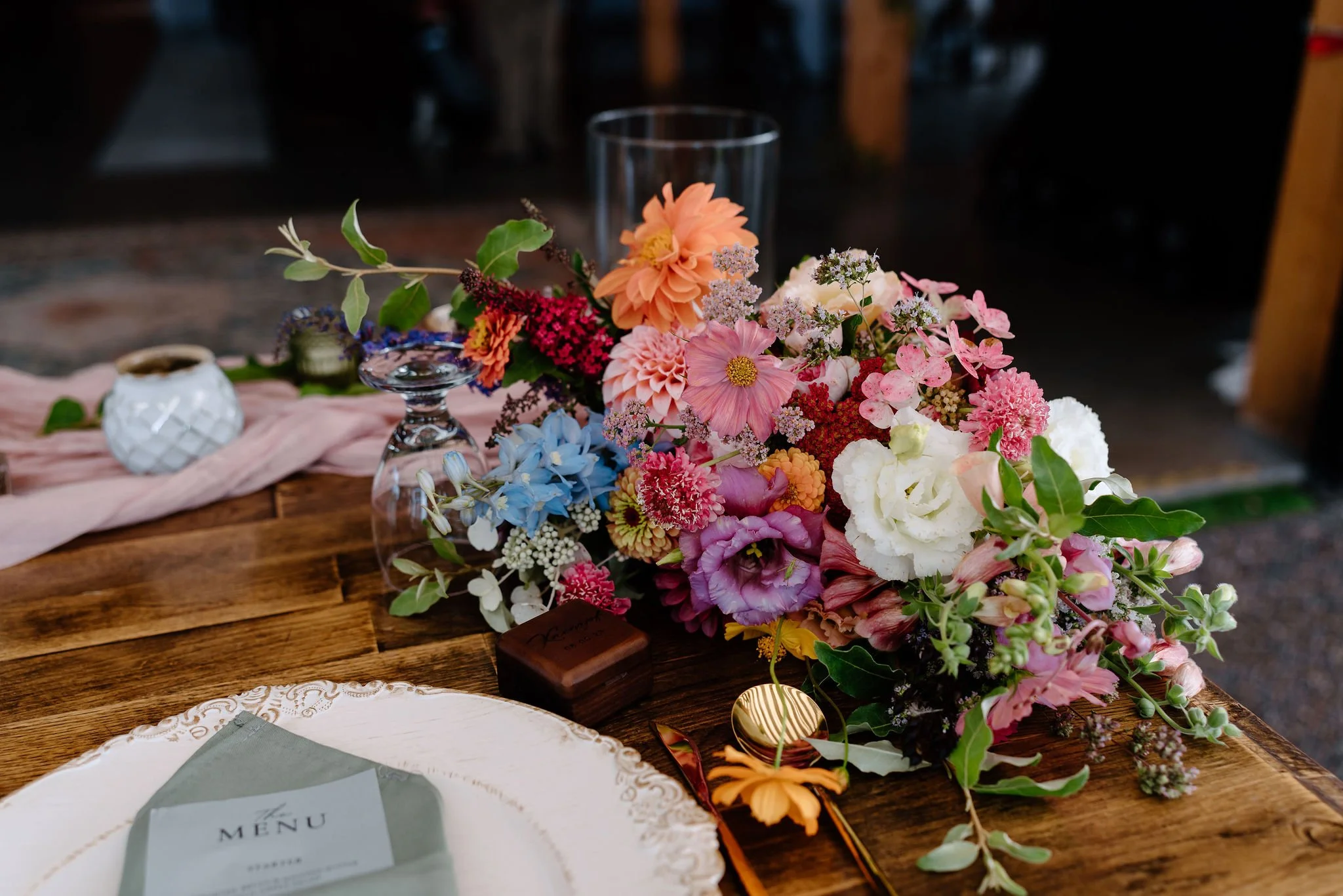 Wedding at Kin Loch Farmstead Cambria NY - Buffalo NY Wedding Florists - Florists in Buffalo NY - Wildflower wedding inspiration