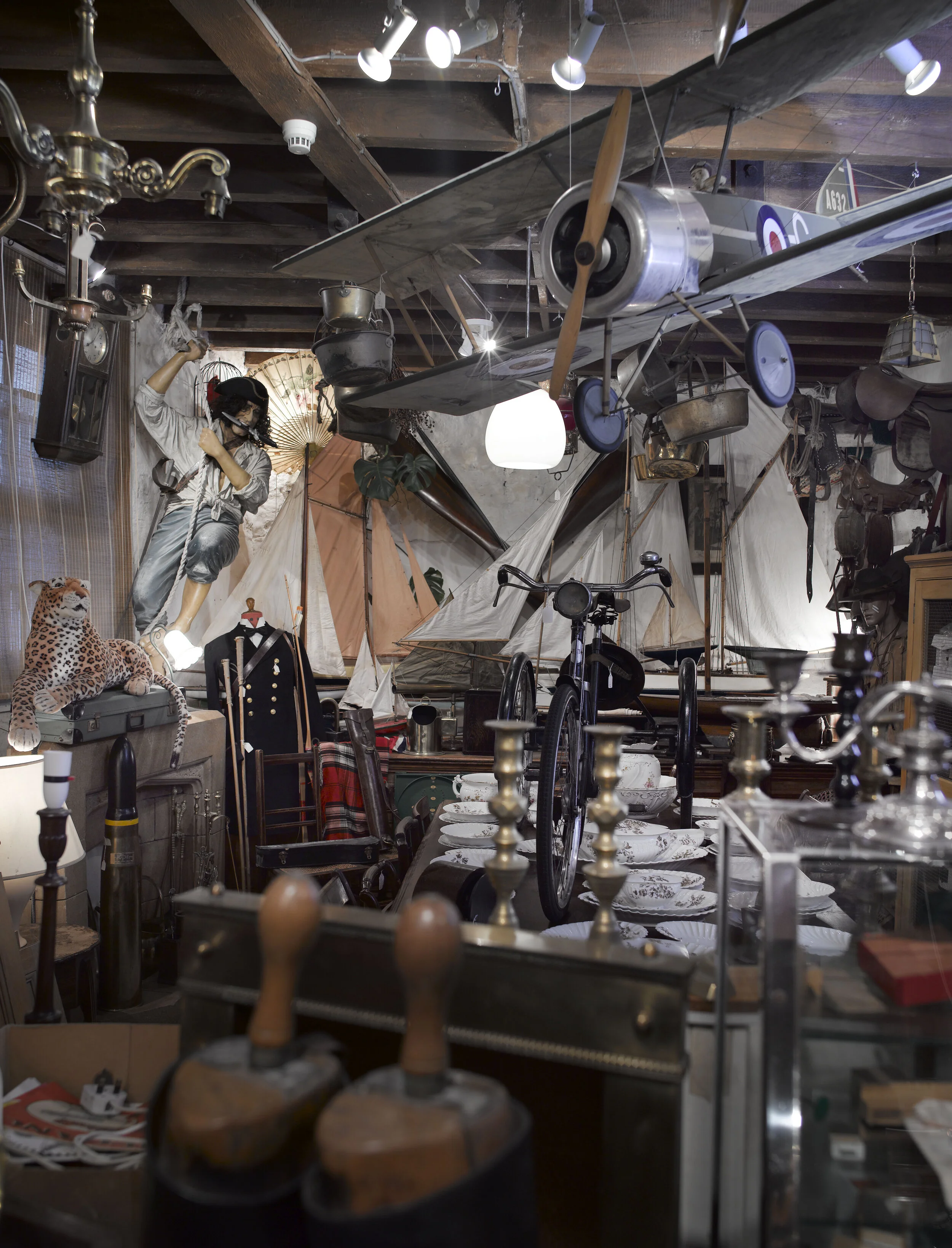 Courtyard Antiques and film props, Edinburgh 