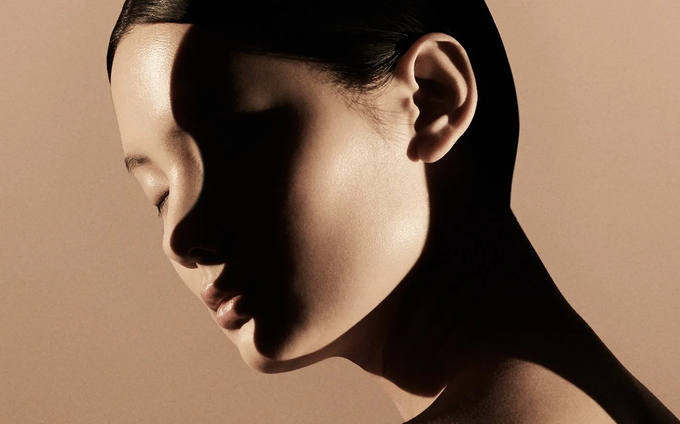 4_Aesop_Gentle_Facial_Cleansing_Milk_ArtDirection_02.jpg