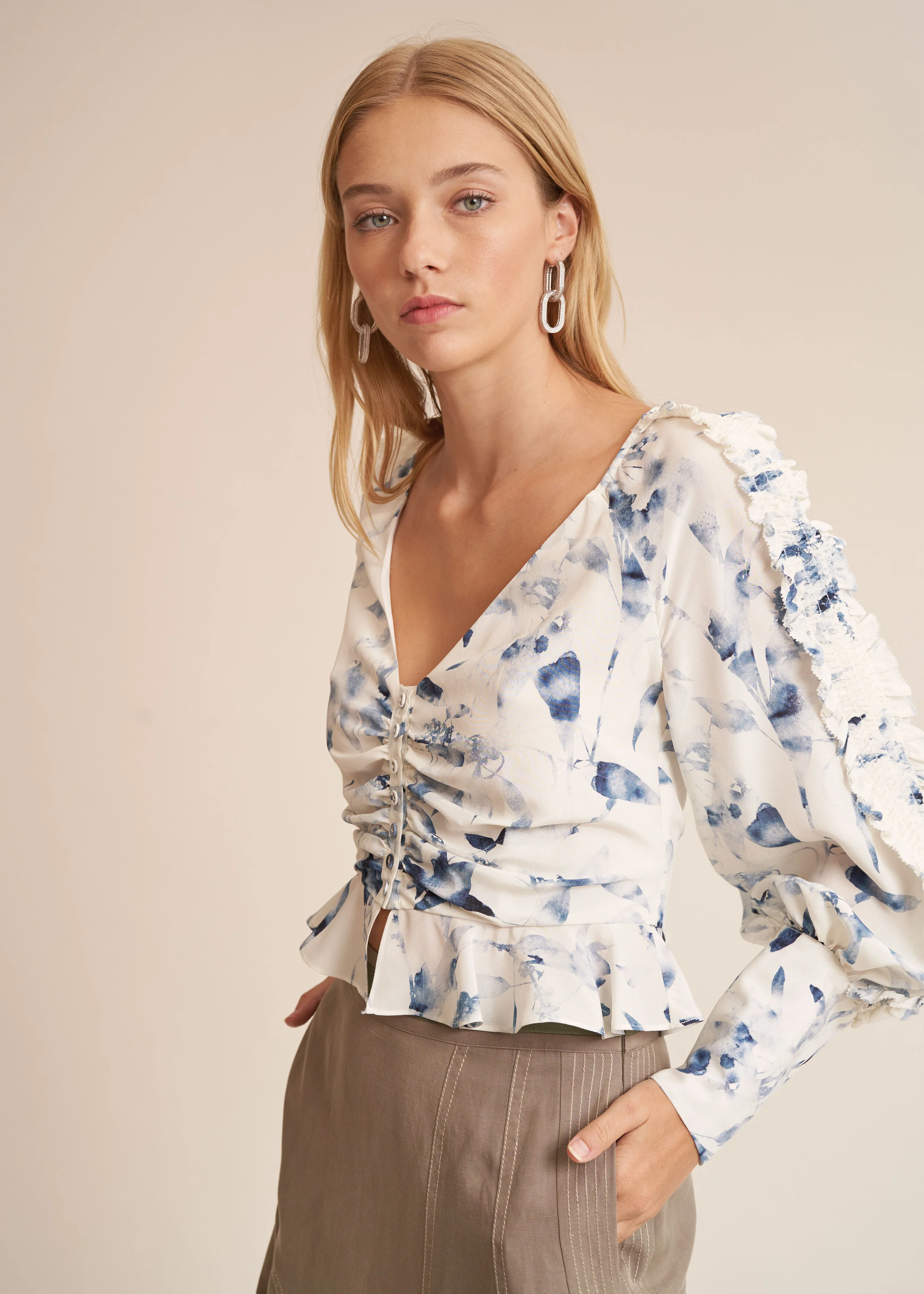 190823ChelseaAndWalkerSS20LookbookEdited-13.jpg