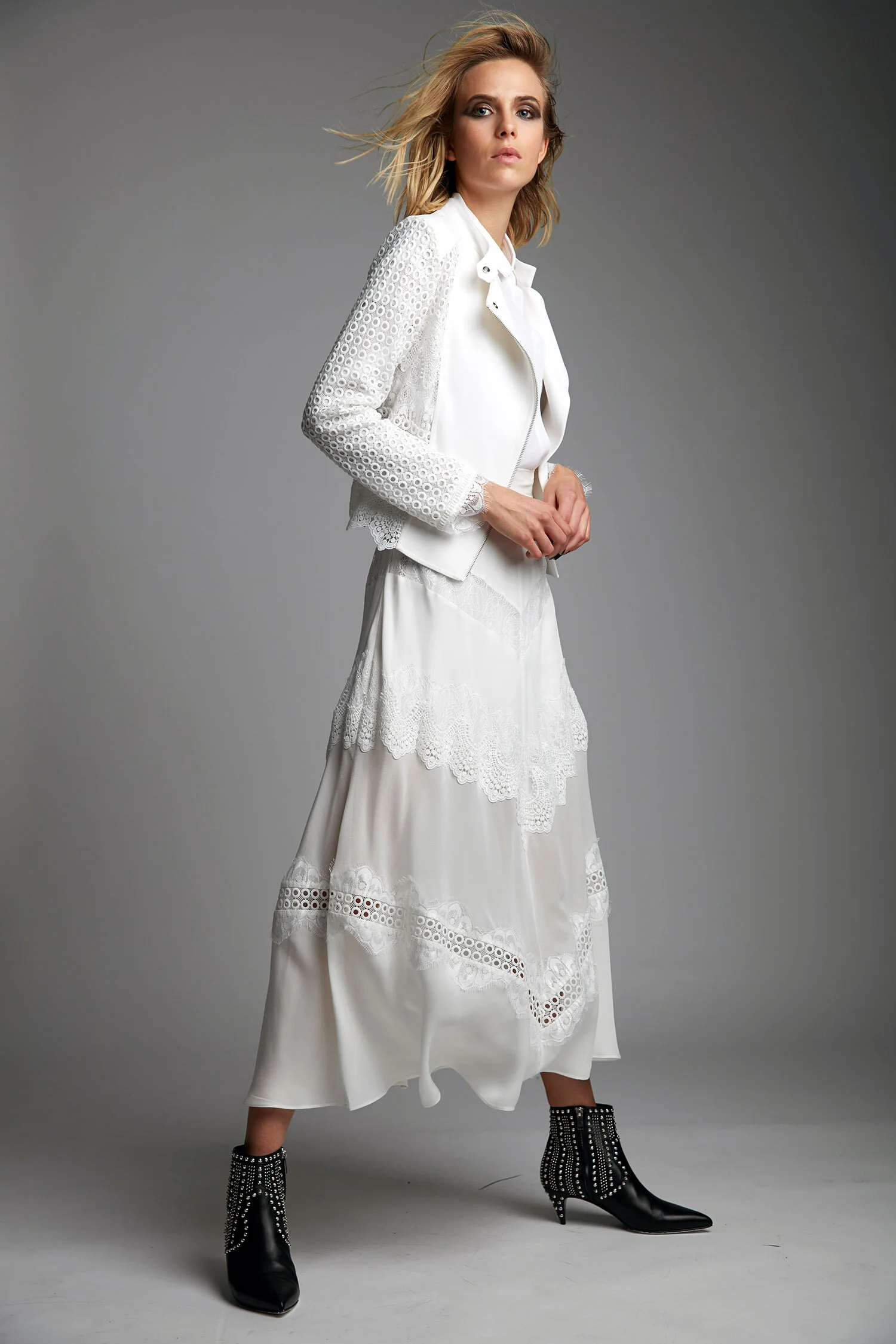 LOOK32.jpg
