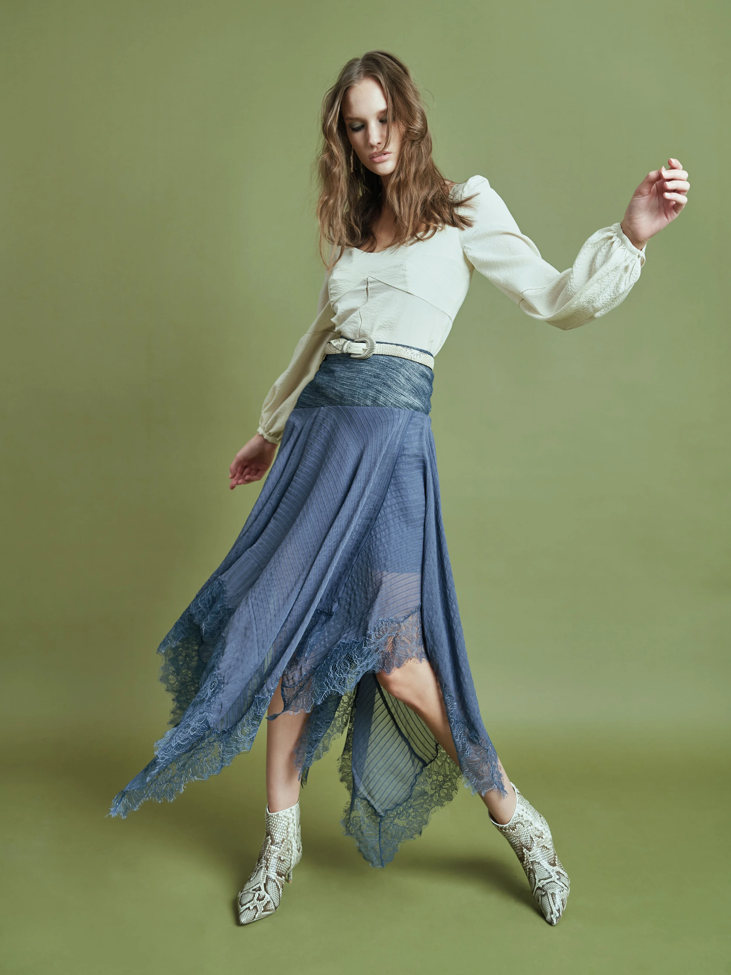190202ChelseaAndWalkerFW19LookbookEdited2-1.jpg
