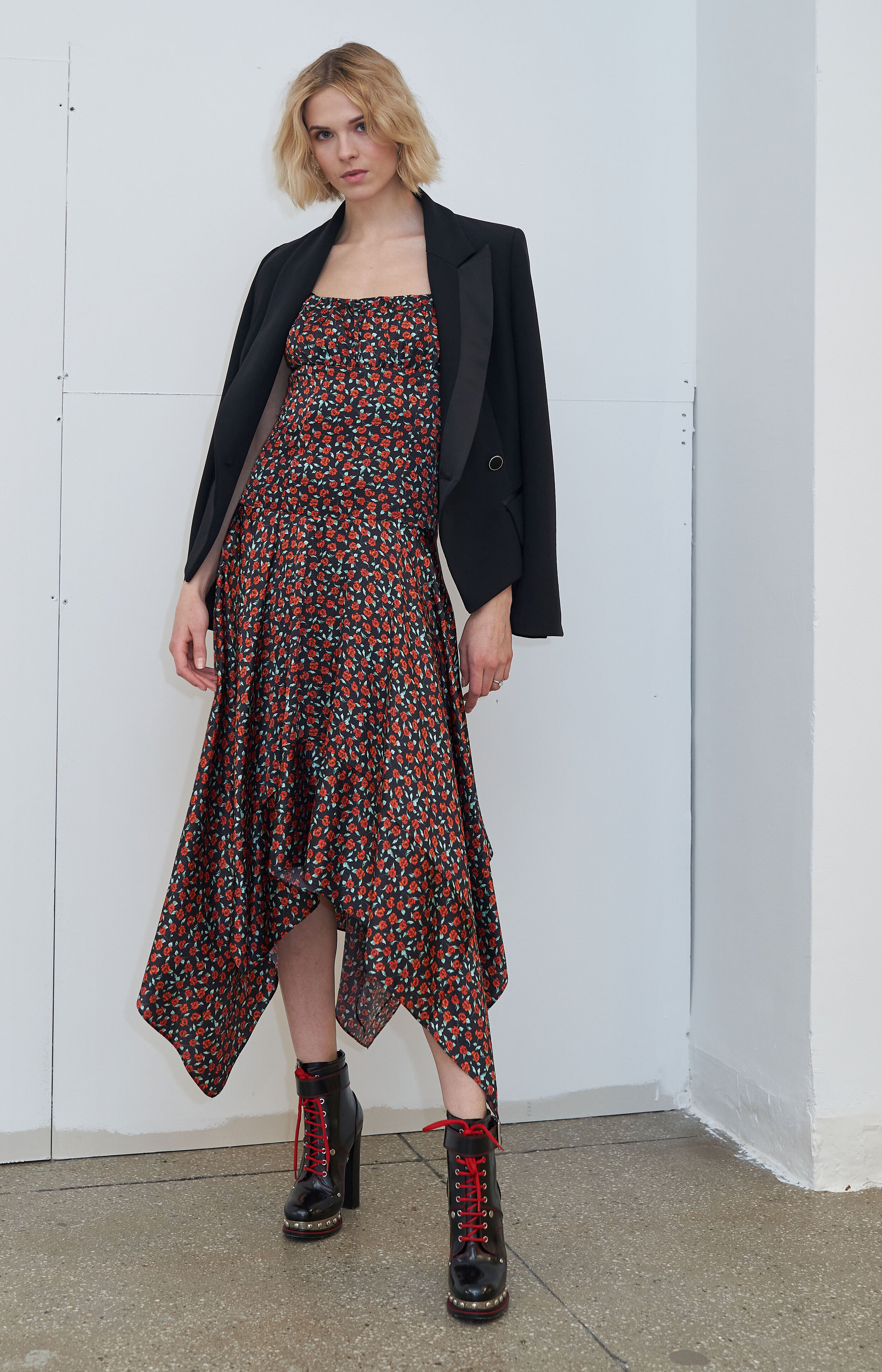 200207ChelseaAndWalkerLookbook-7.jpg