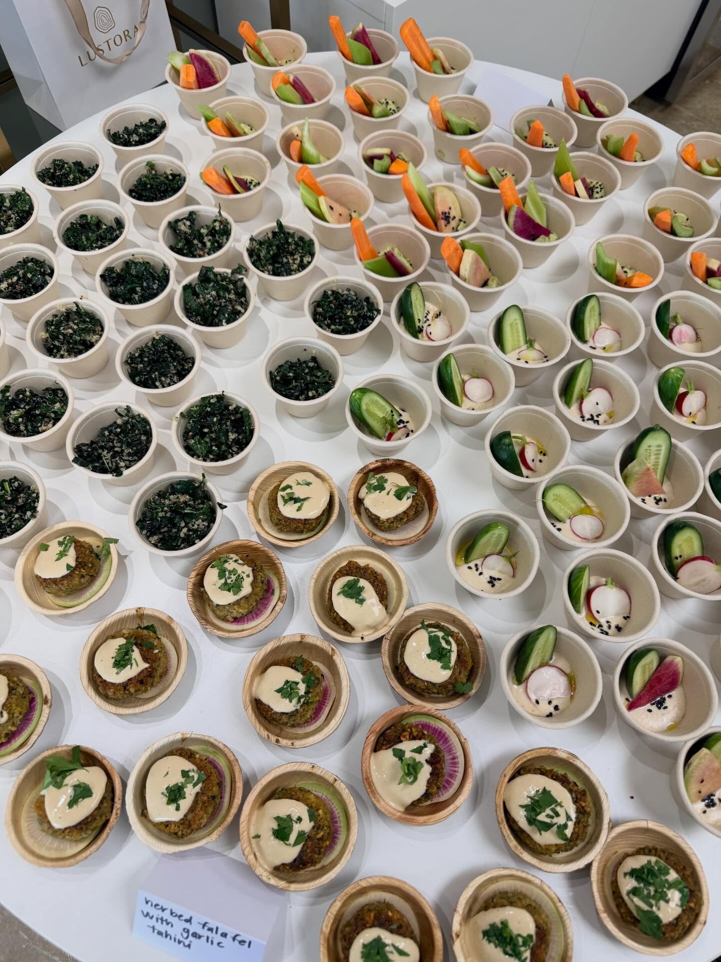 A round up of Spring ~ anyone else read Strangers in 48 hours? So good! Other important things in my life: catering jobs, sourdough focaccia, recipe testing notes, and a baby in @zoe_elise_ tummy 🥗 🌷 🥕