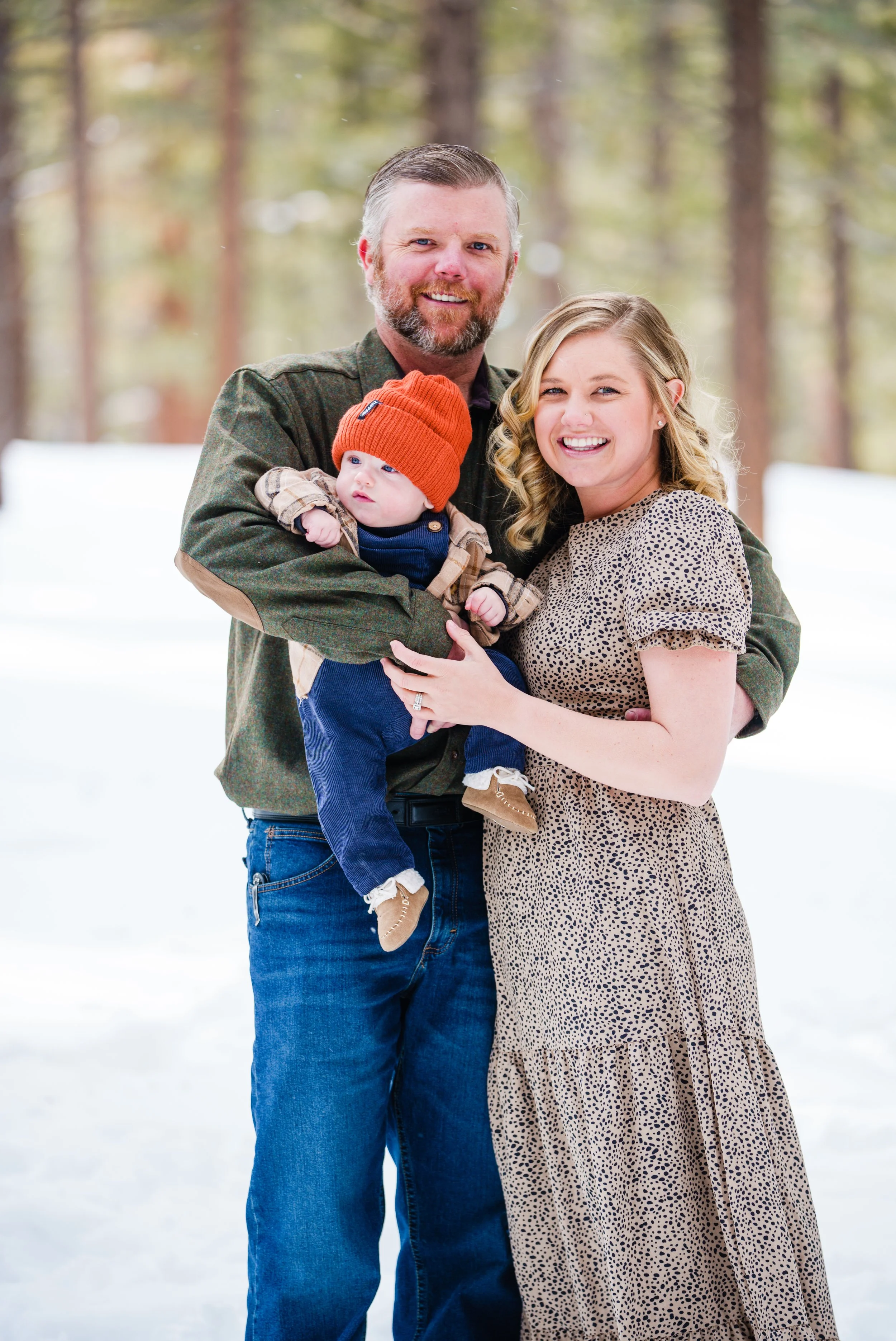 2023-04-10_FamilyPhotos-101.jpg
