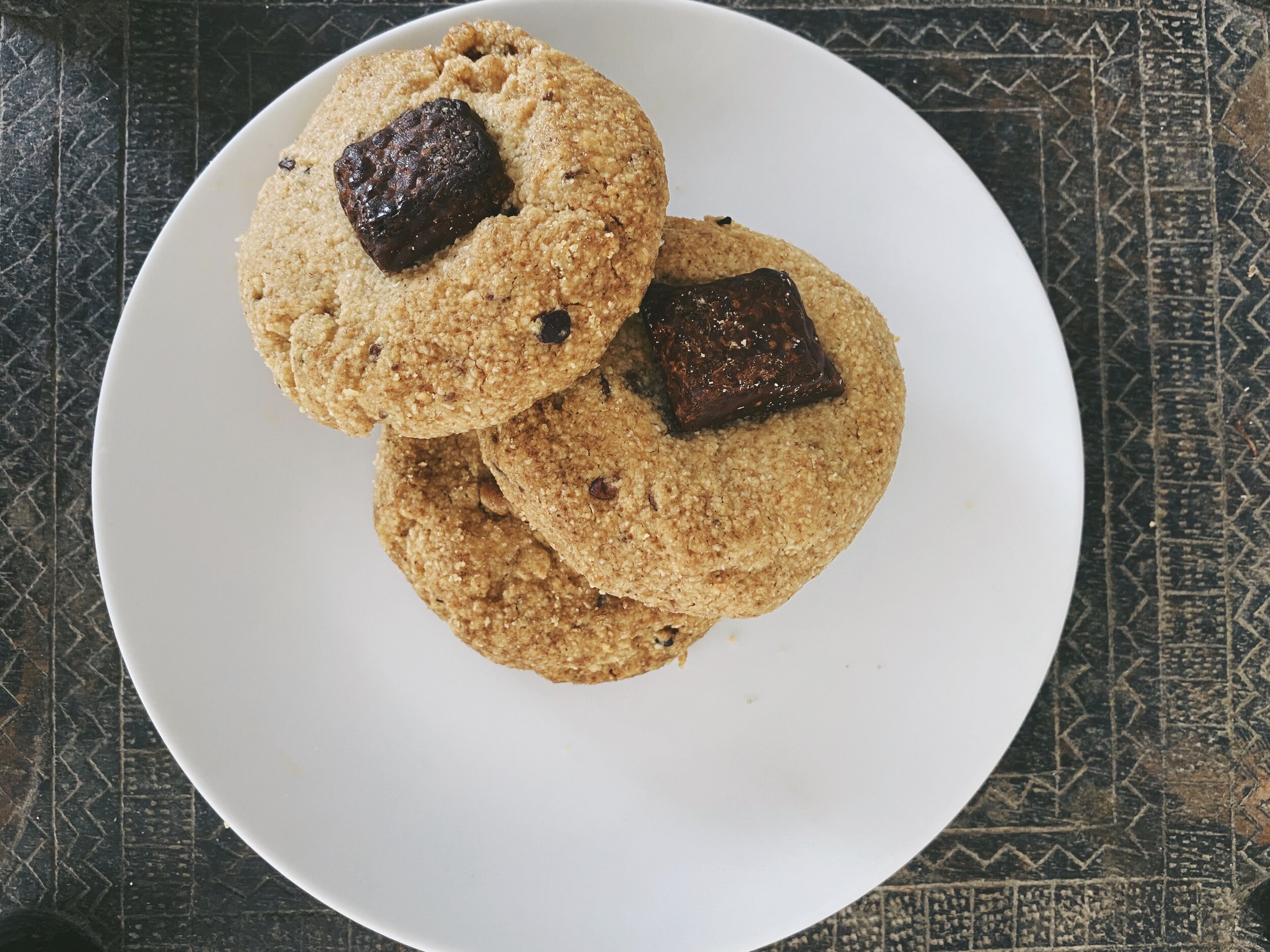 chocchunkmacacookies.jpg