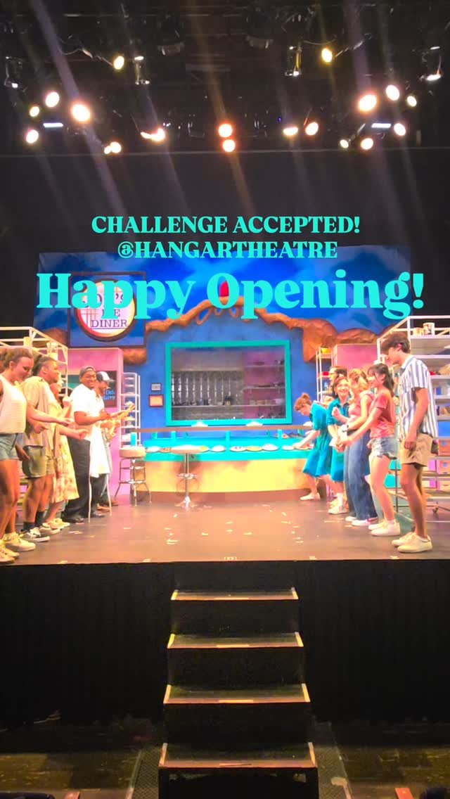 ππ Dancing out of the diner after a fabulous opening weekend of WAITRESS!
π₯ Cheers to you @hangartheatre !
Can't wait to see you strut your stuff @beefandboards and @officialtbts !
#shortnorthstage
#snswaitress
#waitress
#Dancing
#openingwe