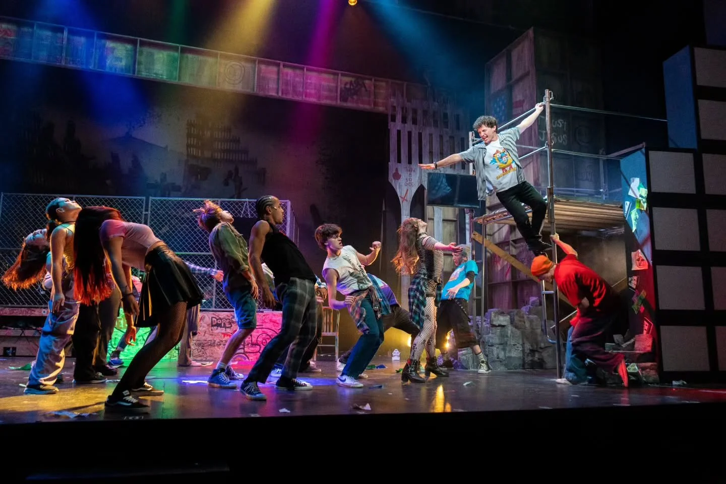 Friday Feels...
Come rock and rage with us at AMERICAN IDIOT all weekend long! 🎤⚡️🎸
✨️Www.shortnorthstage.org/americanidiot ✨️
Director/Choreographer: Edward Carignan
Associate Director/Choreographer: Craig Blake
Music Director: Dr. Malik Khalf