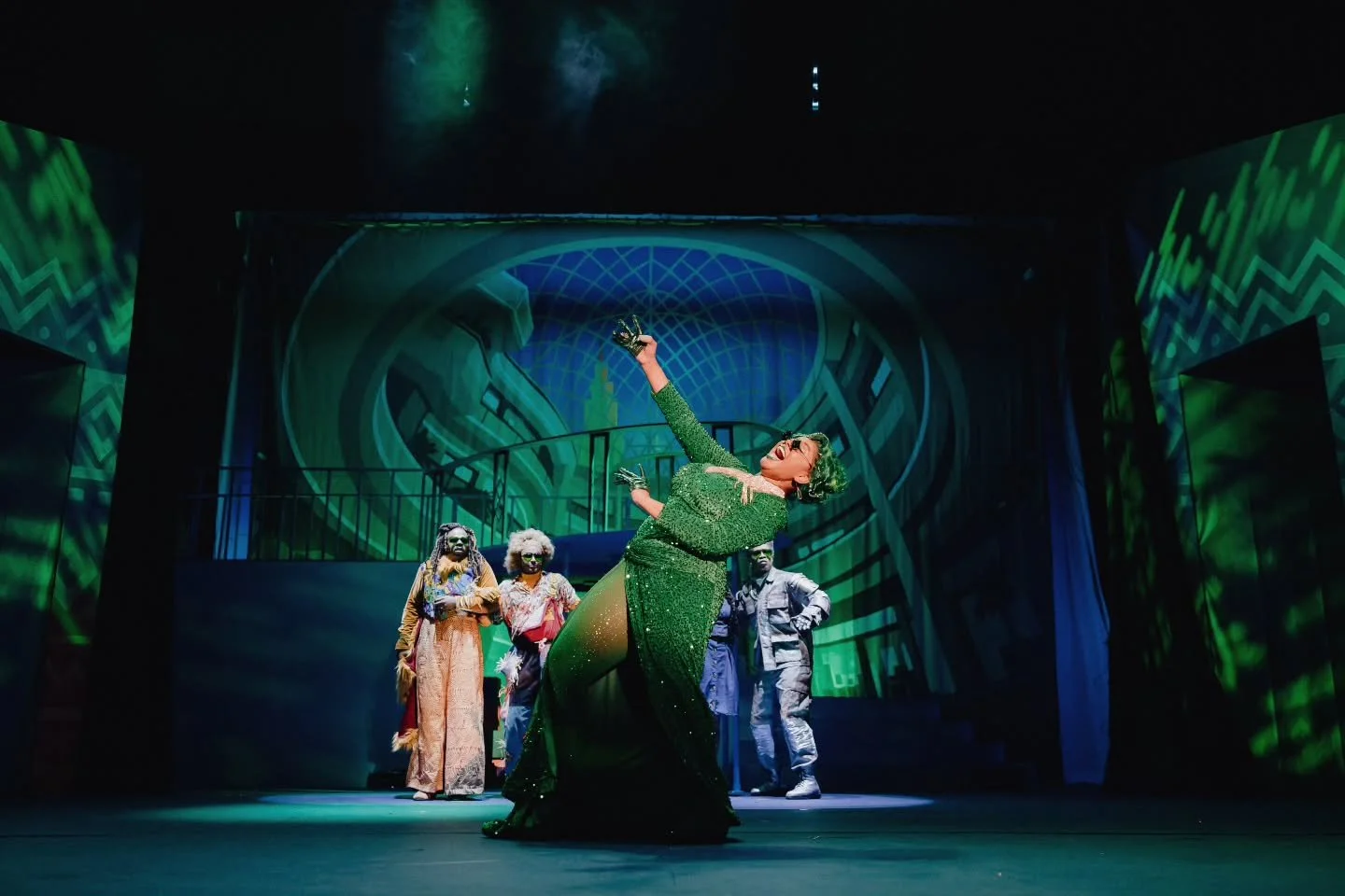 Seeing Green... 
💚THE WIZ💚

Www.shortnorthstage.org/thewiz

#shortnorthstage 
#snsthewiz 
#thewiz 

📷: @kylelongphotography