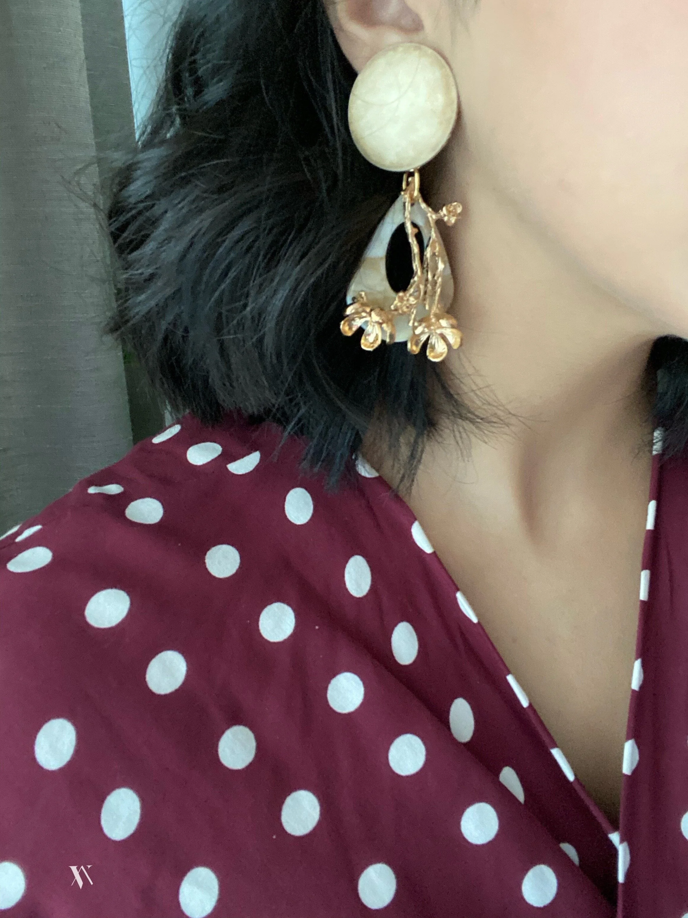 B3CCEAC4-0110-4CCE-95C3-F563CCE22A5F