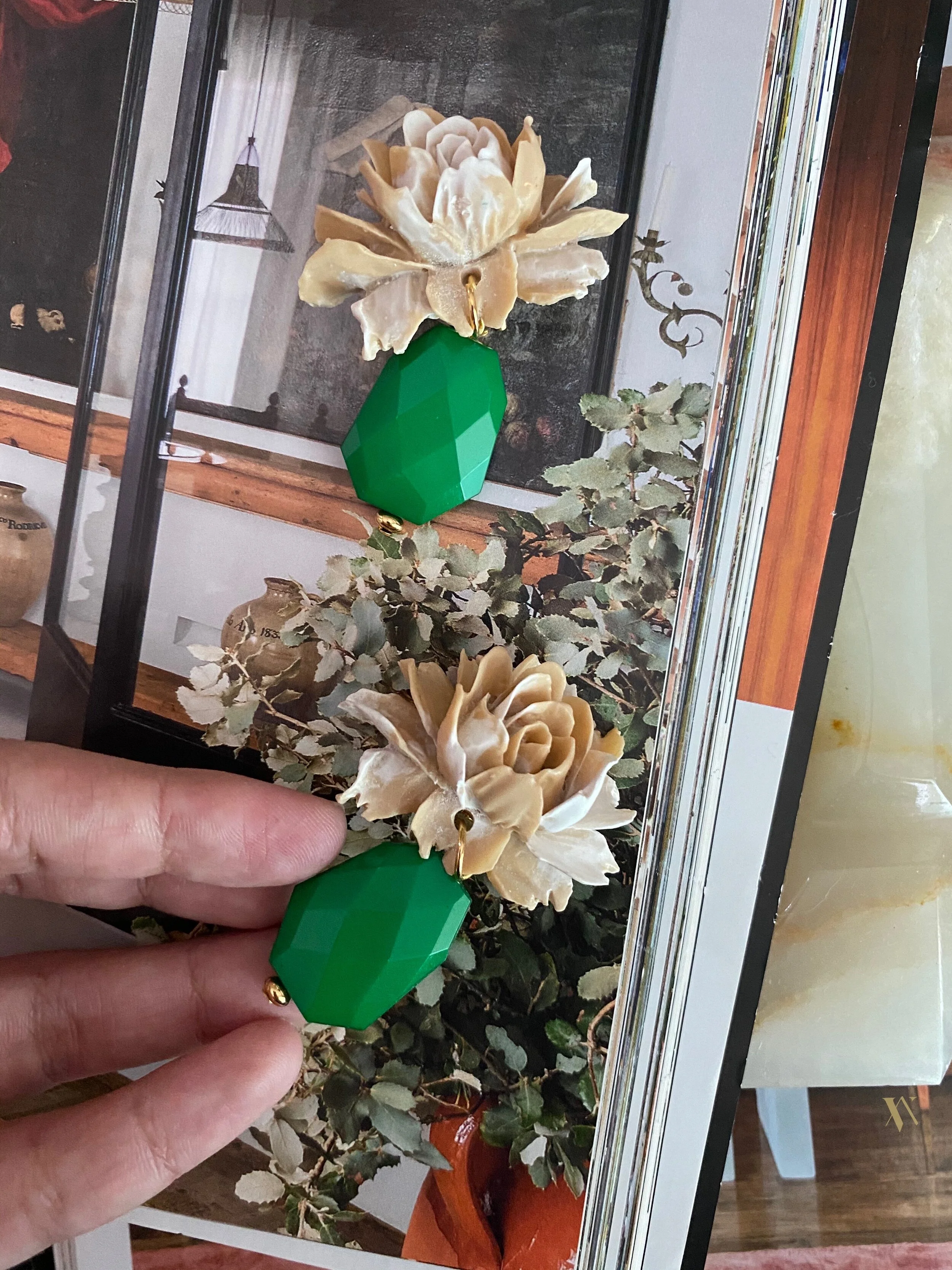 F92A4AC9-AEC3-4FB8-8436-B42B4932C65B