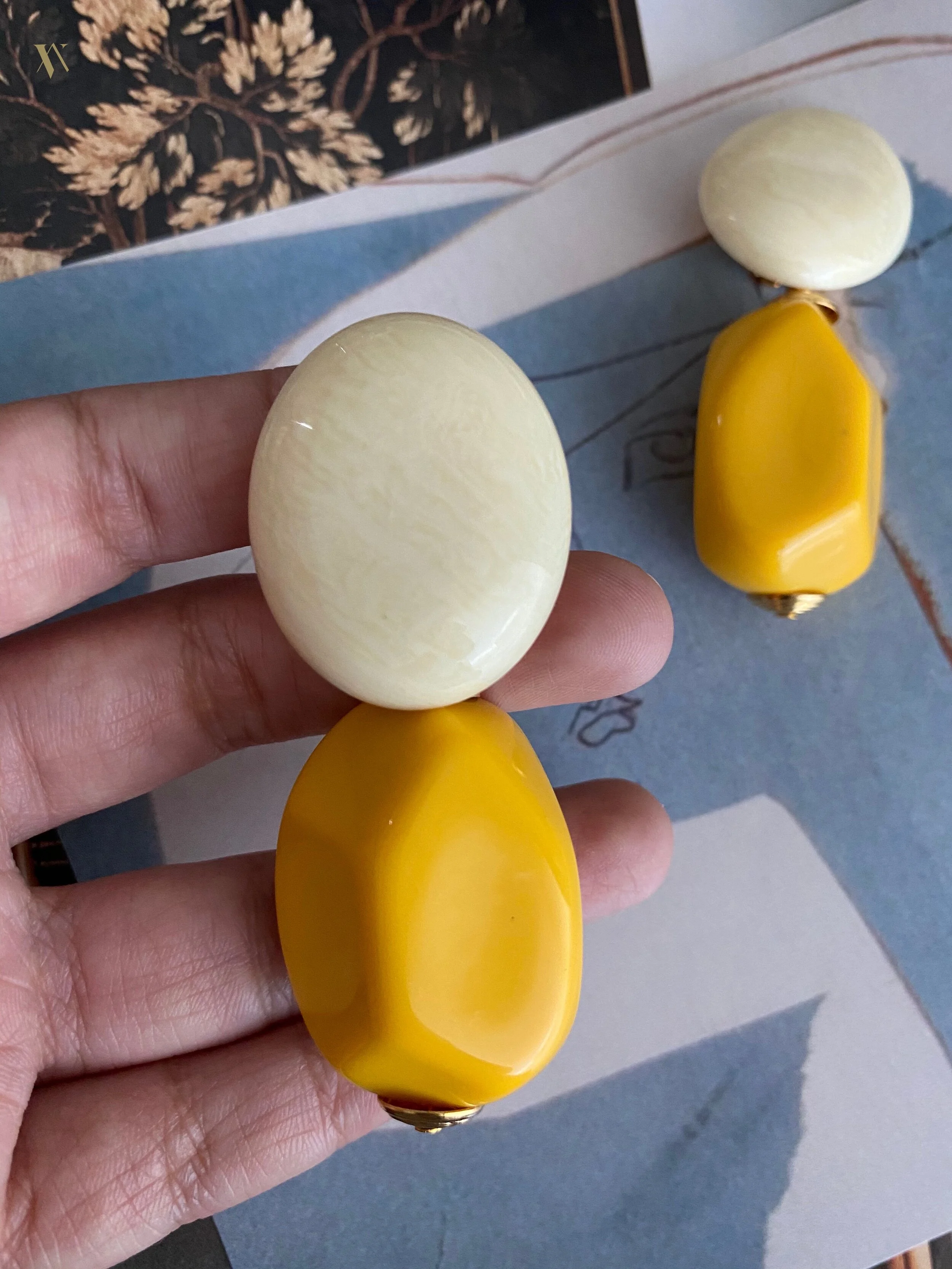 2704075F-29F6-43D6-AB8A-8CF4603638ED