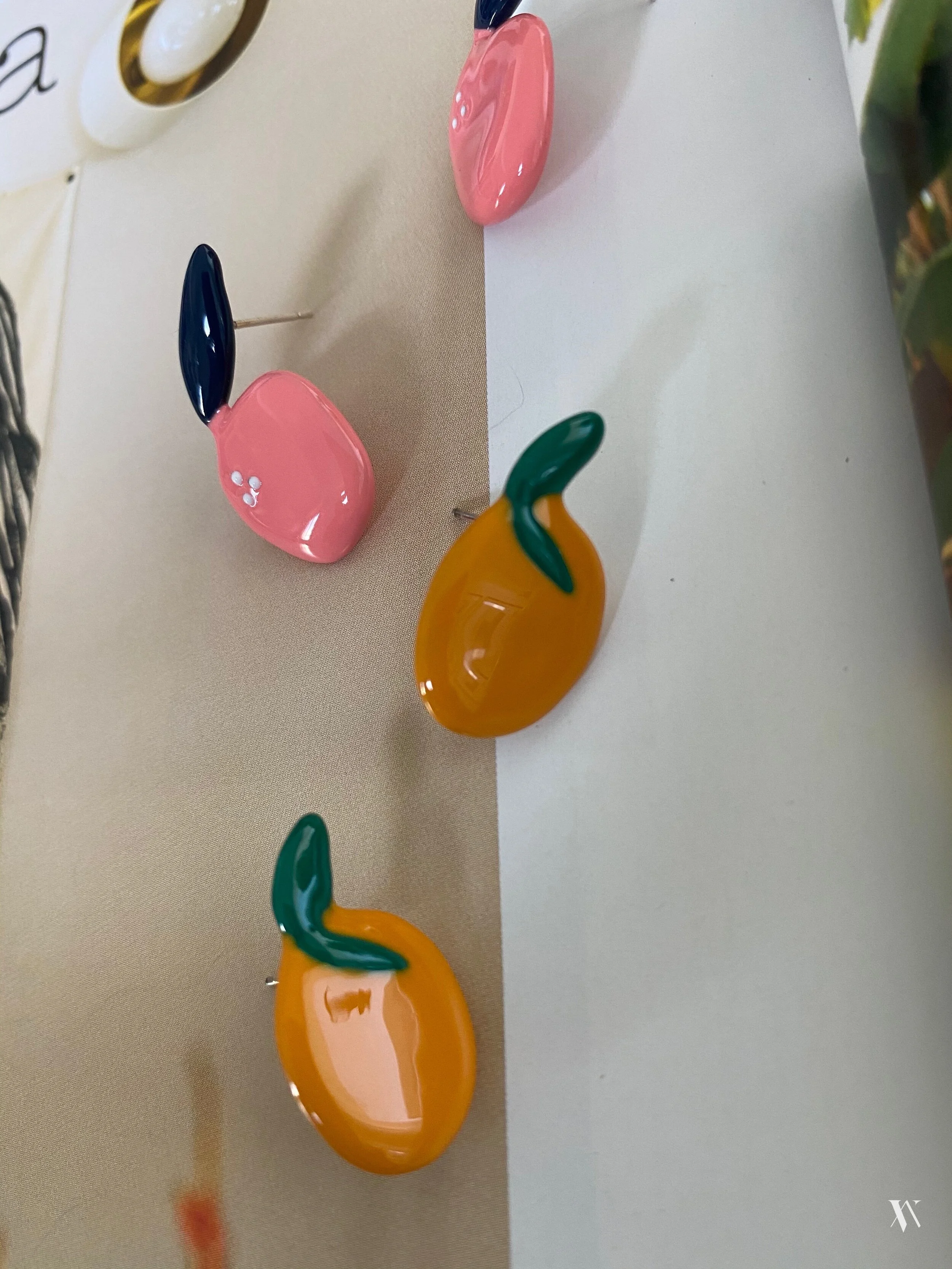 8AFE6B98-6014-4D05-A89B-2AD4CB56E7D4